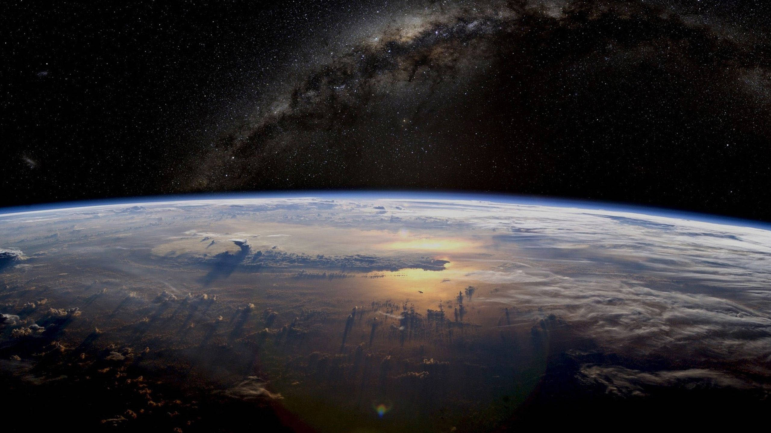1440p高清太空星球 壁纸