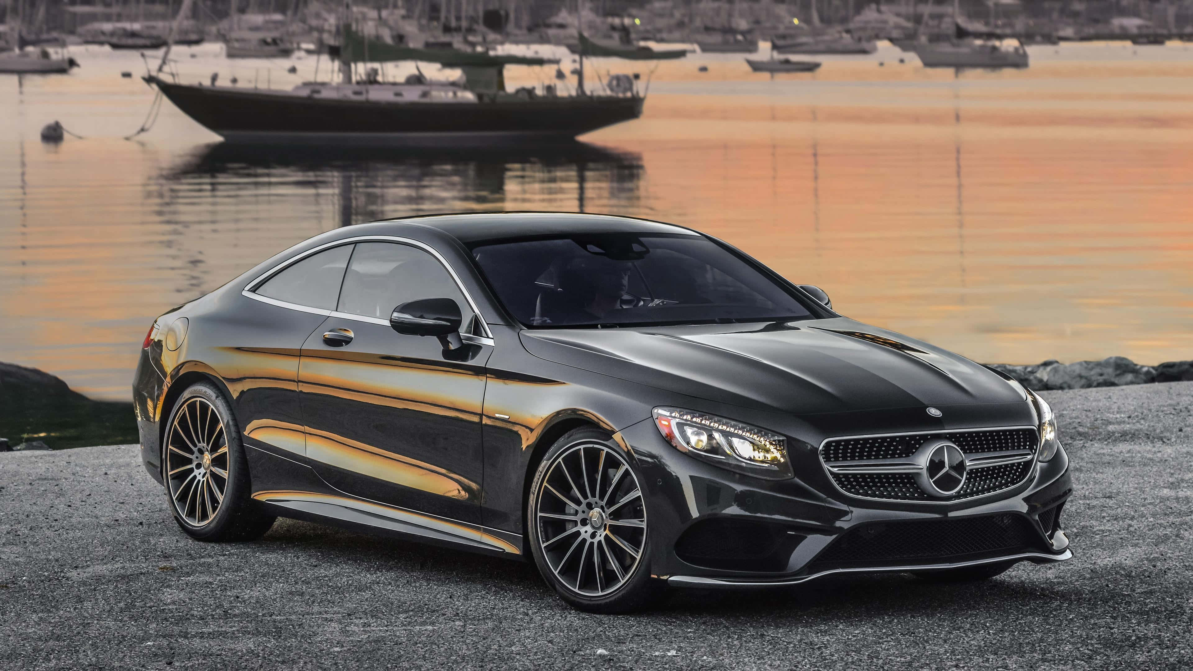 2015款奔驰S550 4K 壁纸