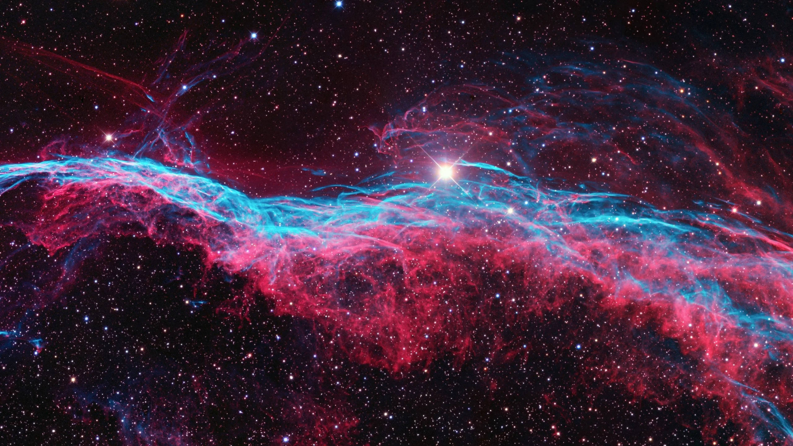 粉色星云太空壁纸 2560x1440 壁纸