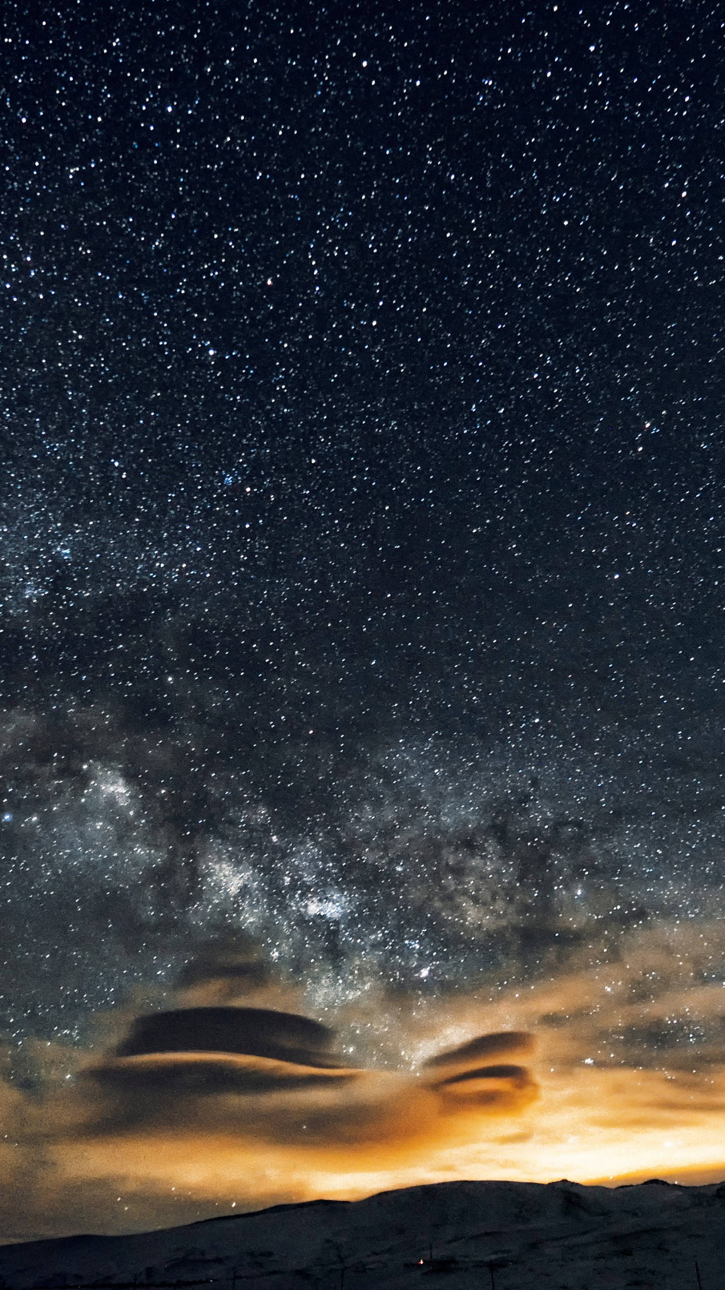 8K iPhone 壮丽星空之夜 壁纸