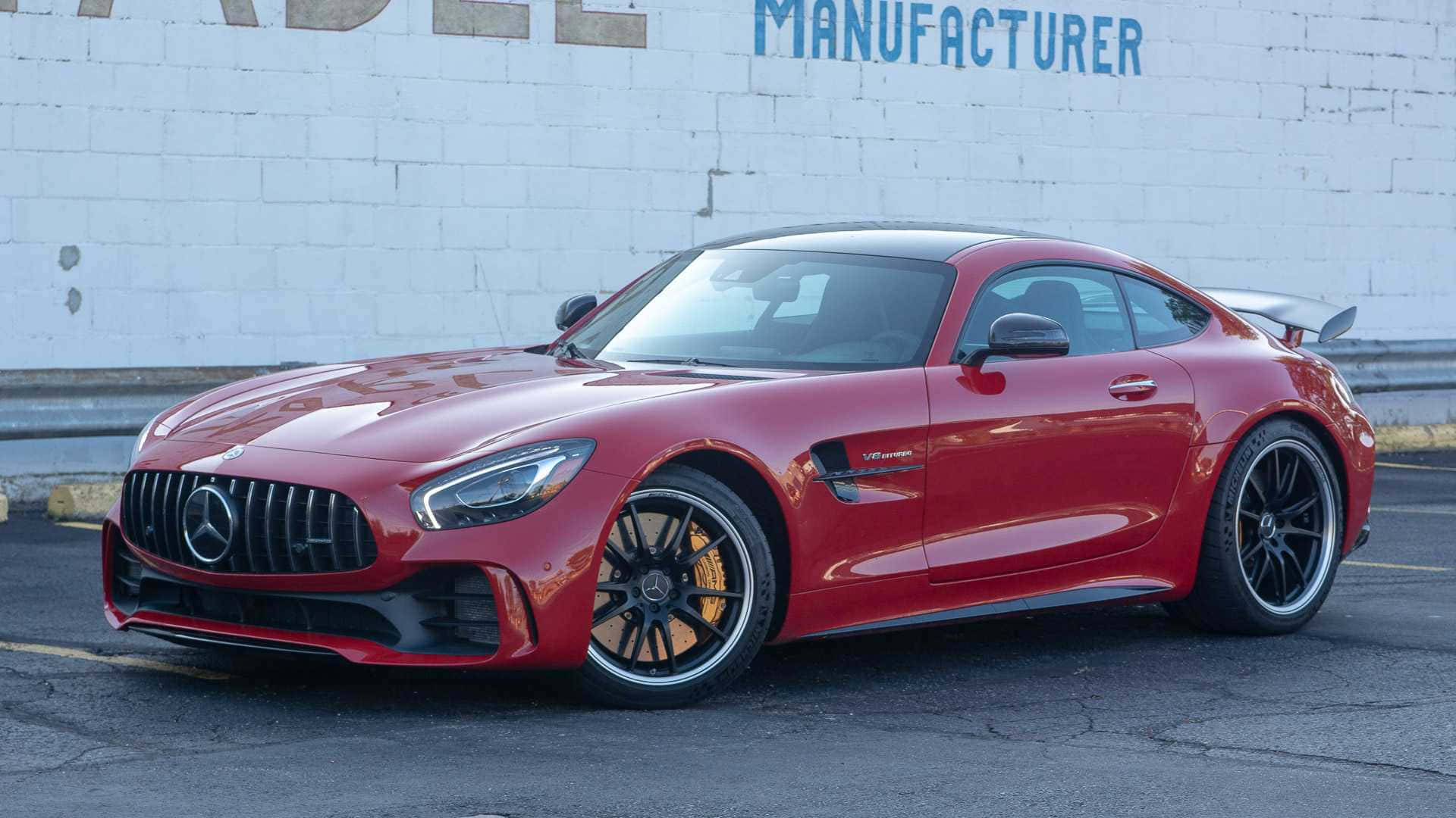 释放AMG GT-R的强劲动力 壁纸