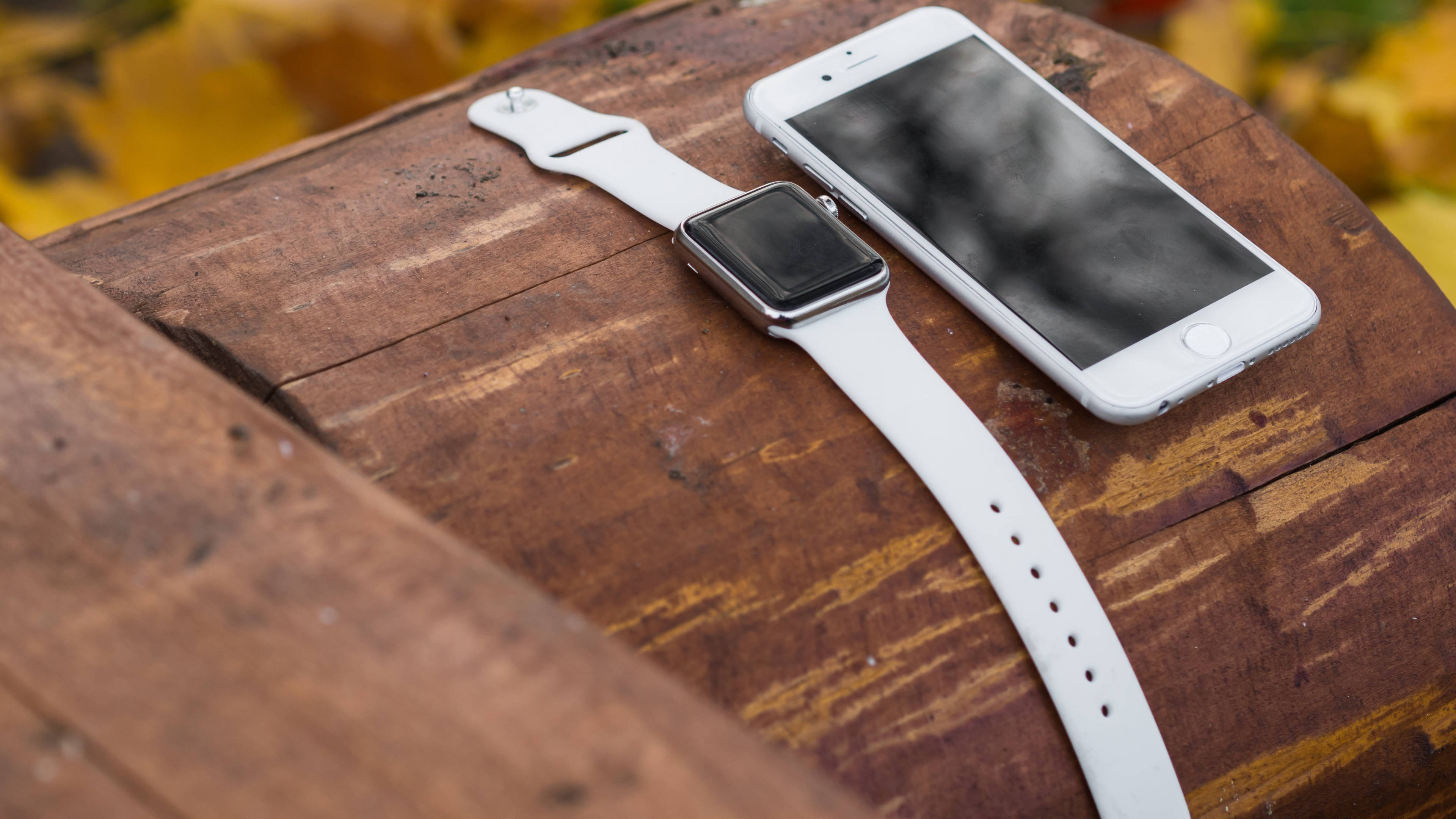 Apple Watch 标志性白色 壁纸