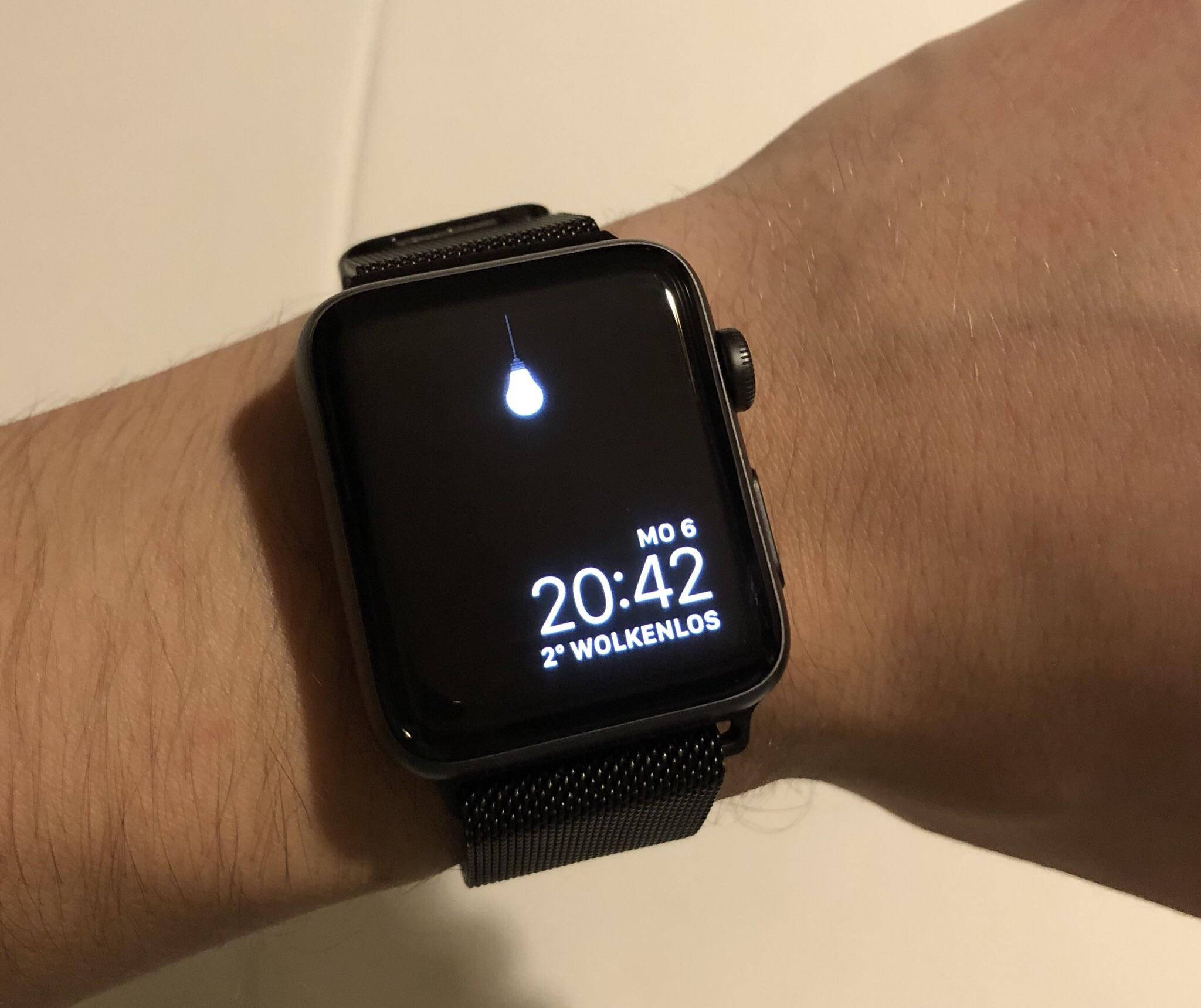 Apple Watch悬挂灯泡界面 壁纸