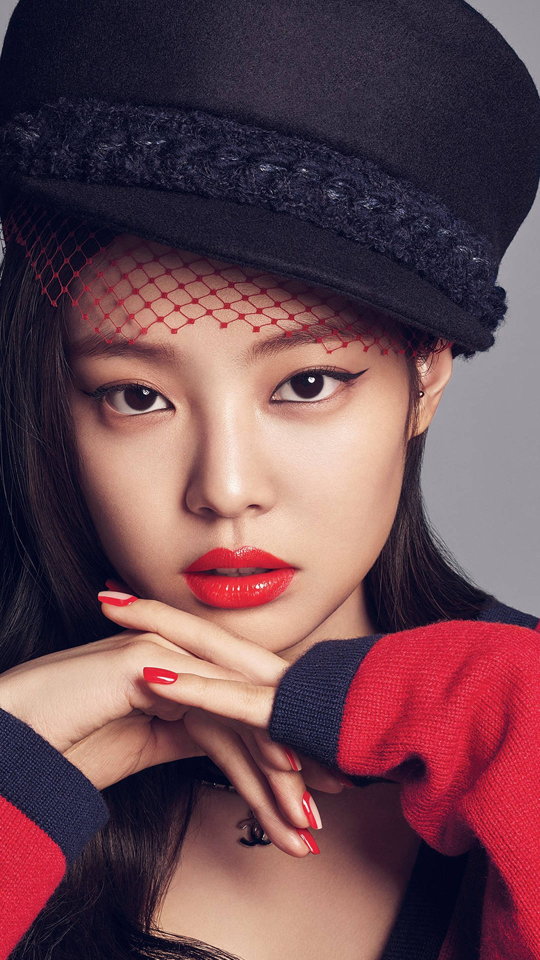 BLACKPINK Jennie贝雷帽配红色亮唇壁纸