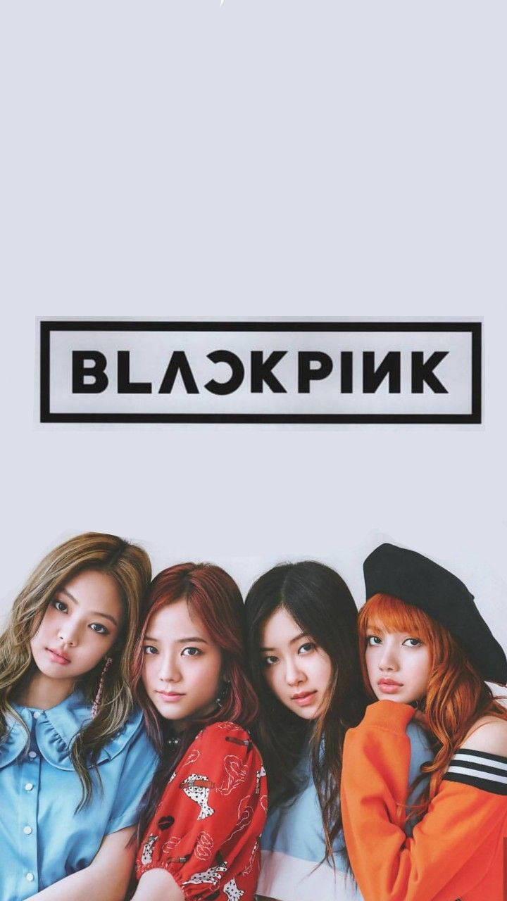 Blackpink成员壁纸，白色背景上带有Logo