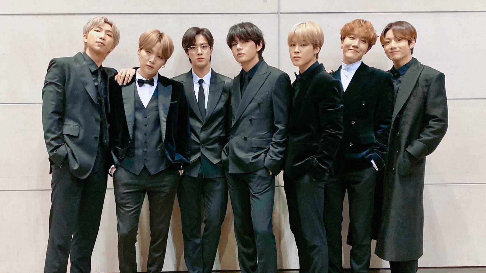 BTS 2020黑色西装