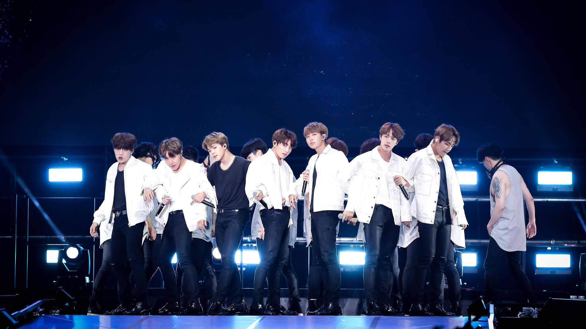 世界巡演酷炫BTS笔记本电脑壁纸 壁纸
