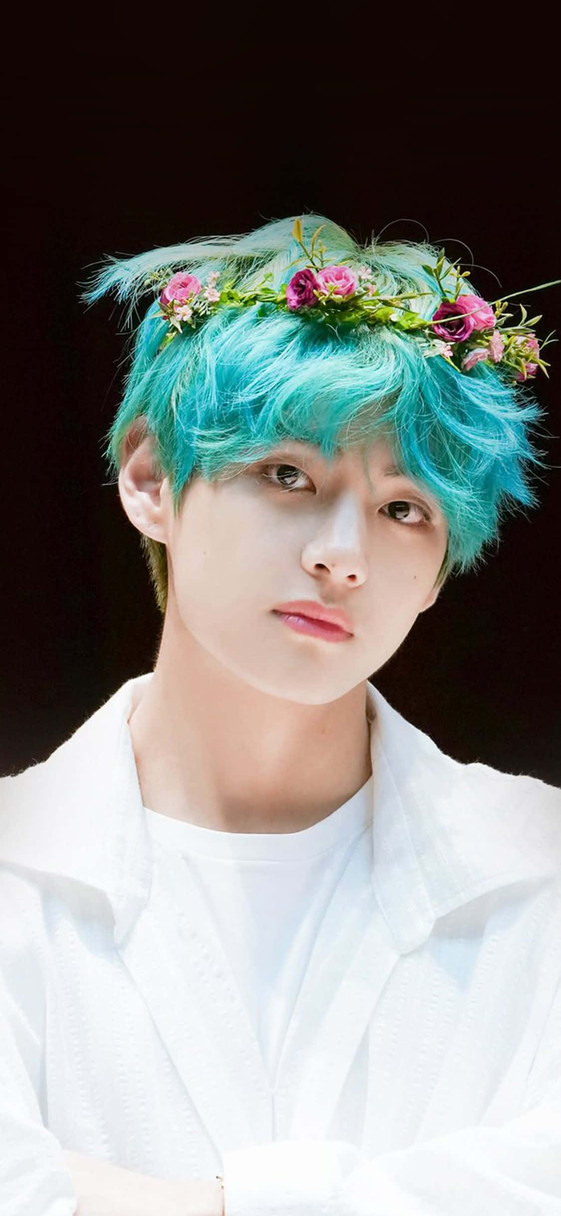 BTS V散发青春喜悦与自信 壁纸