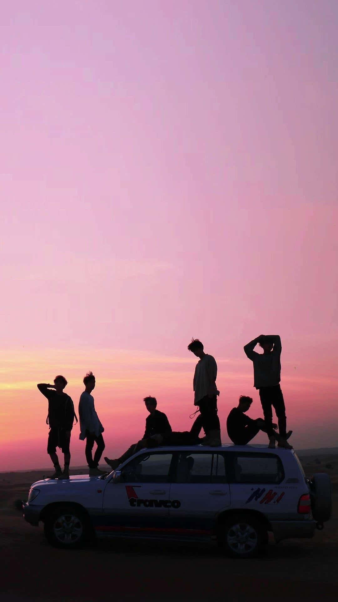 BTS 紫色天空 iPhone 壁纸