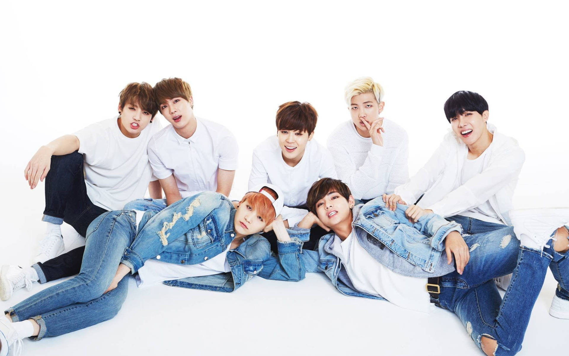 BTS全员牛仔合照 壁纸