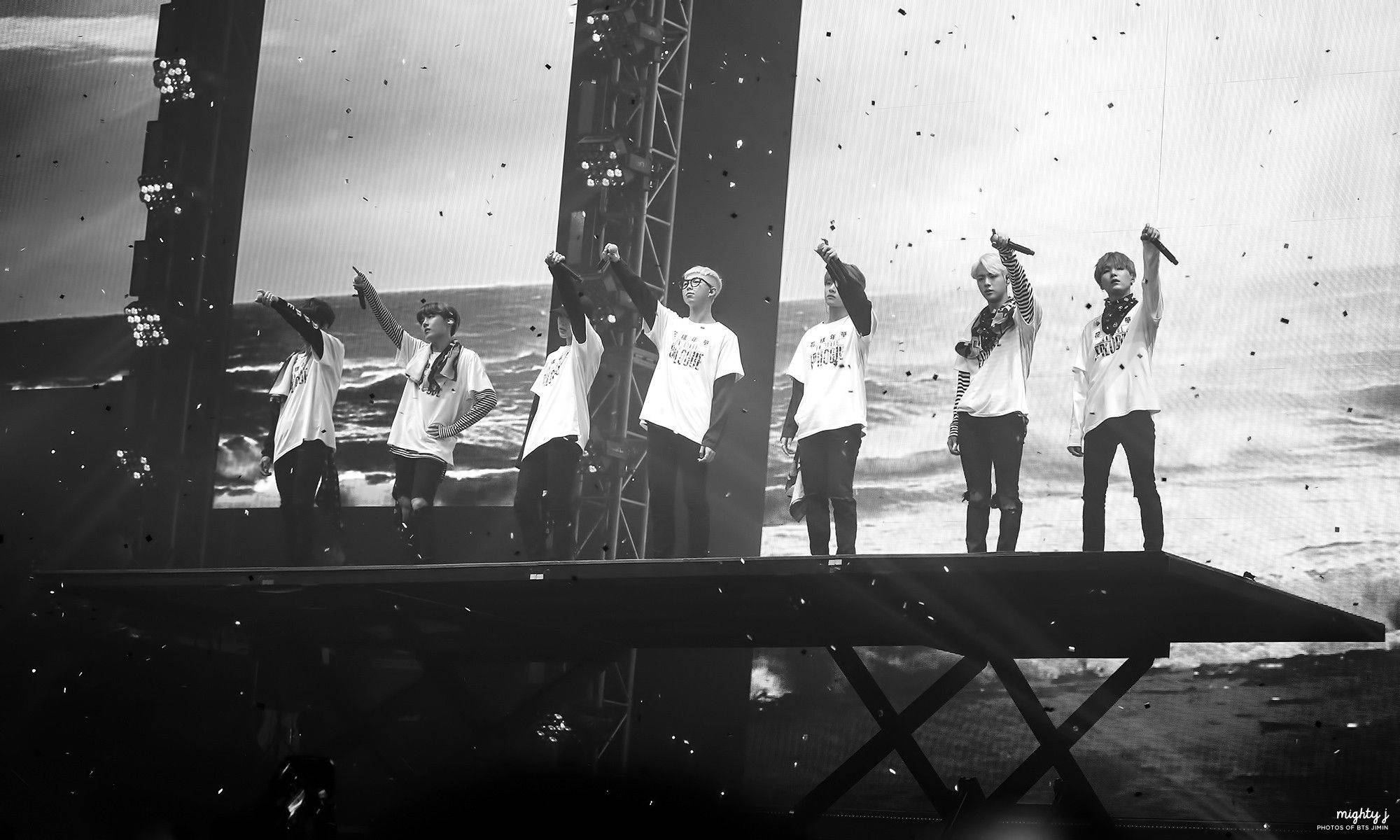BTS演唱会「On Stage: Epilogue」现场 壁纸