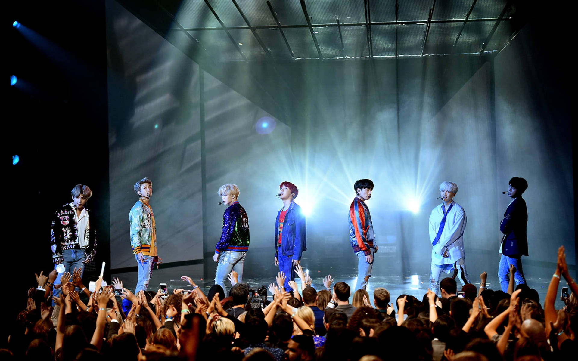 BTS防弹少年团舞台合影 壁纸