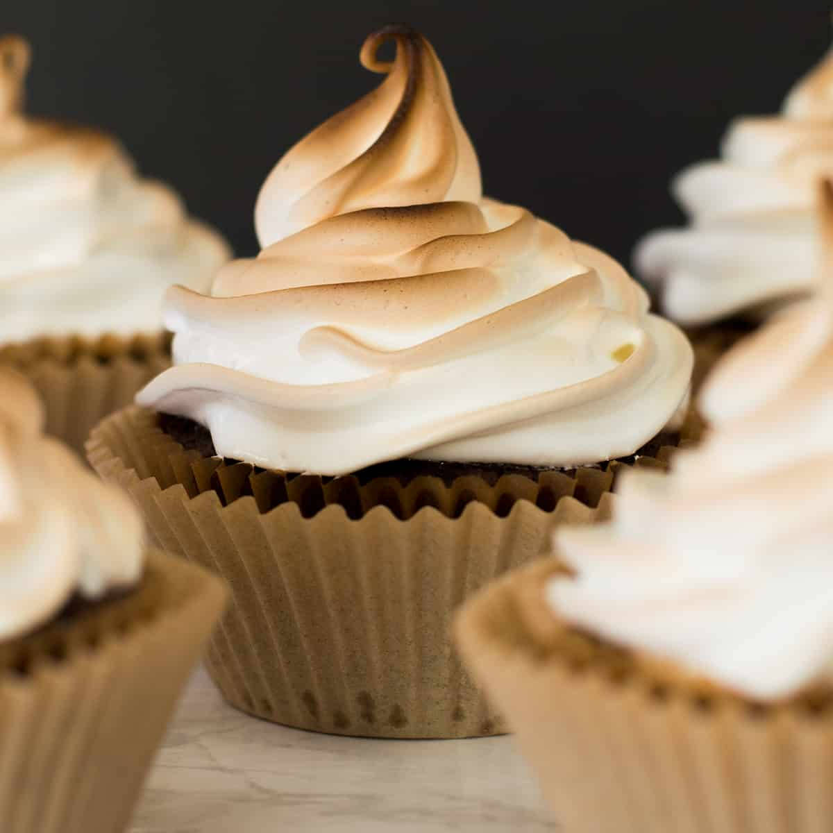 渐变棉花糖霜 cupcakes 壁纸