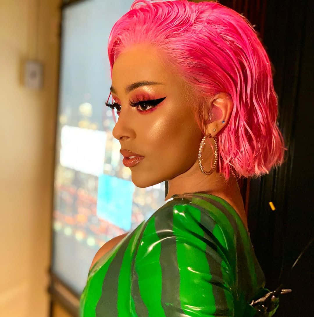 时尚生活：Doja Cat 壁纸