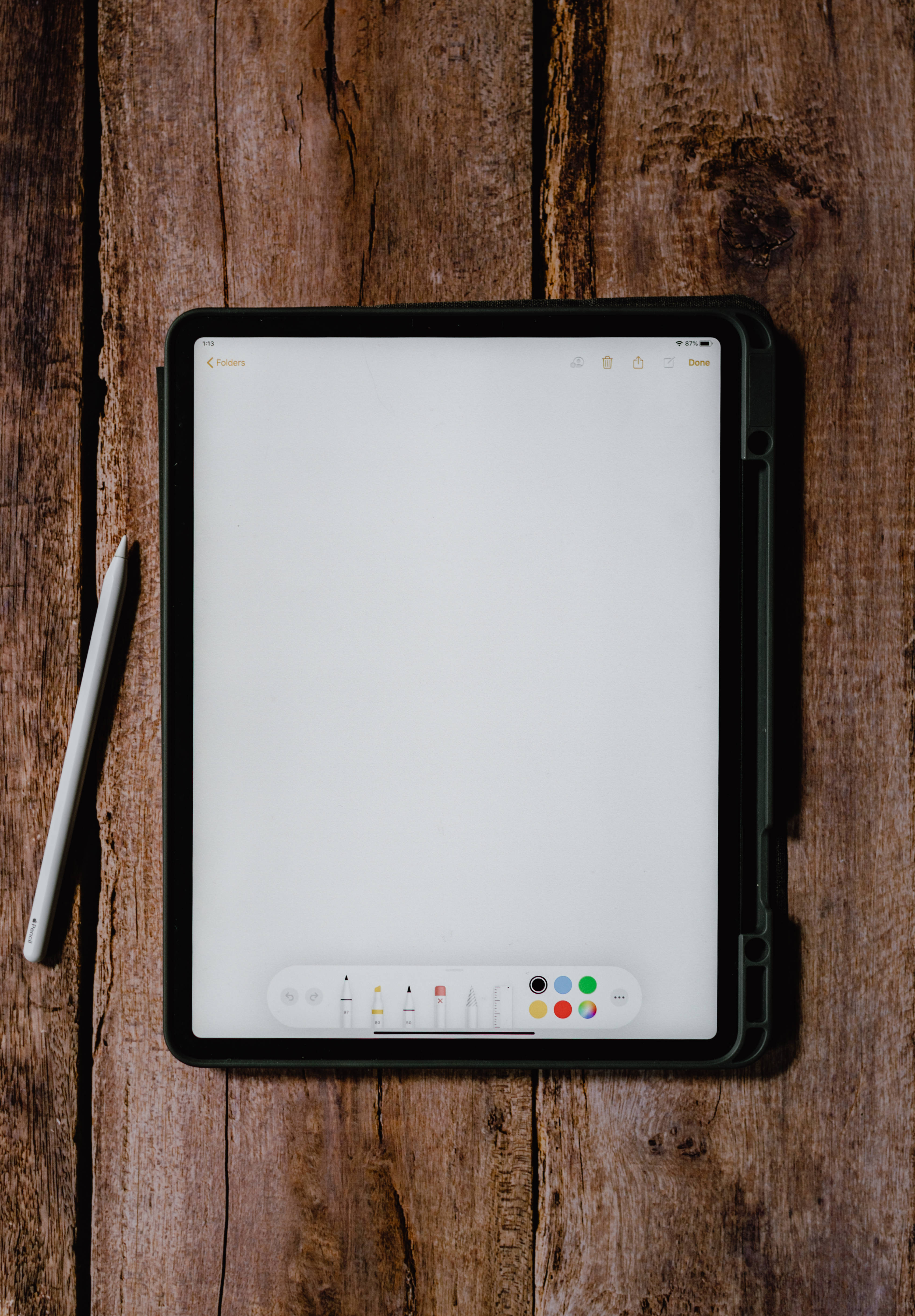 苹果iPad Pro与绘图应用 壁纸