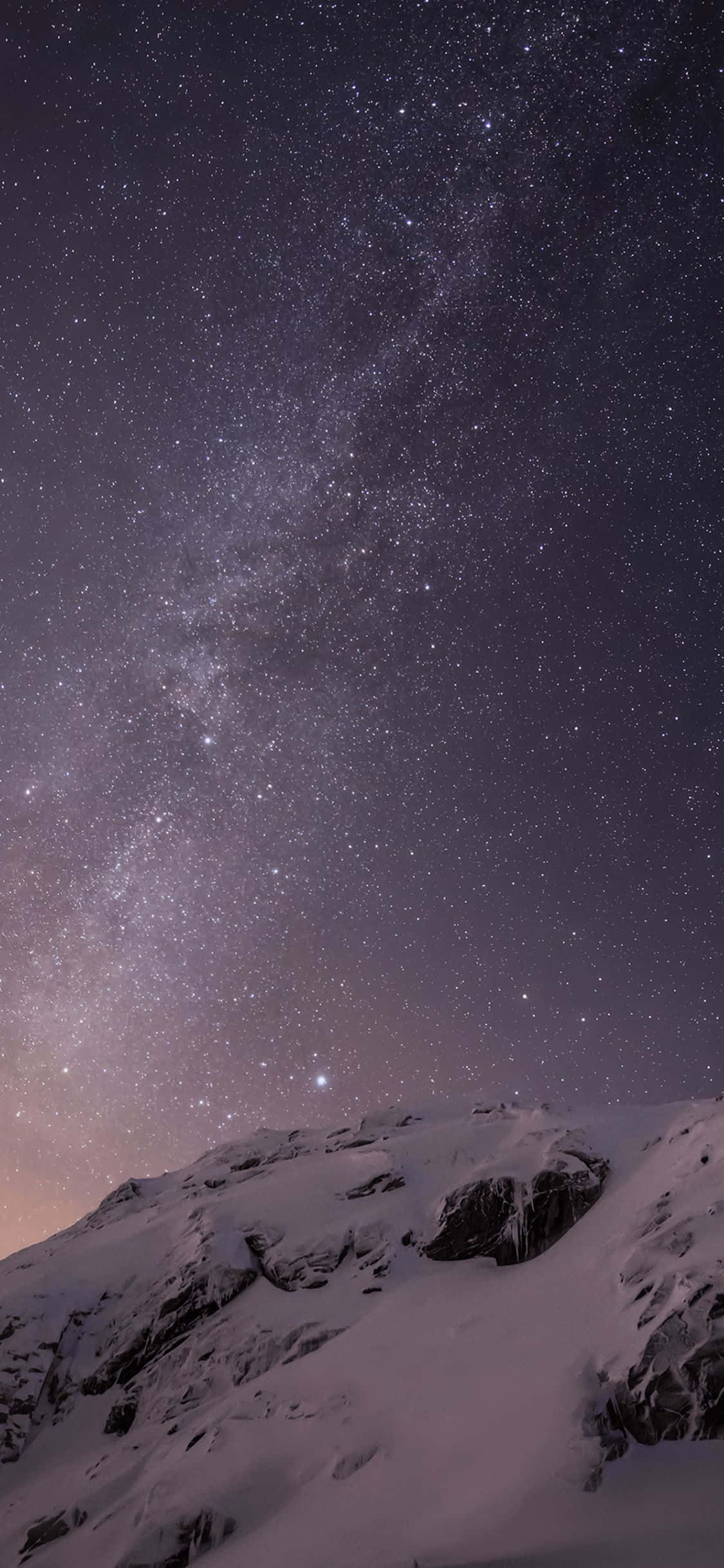 原始iPhone 5s雪山夜空 壁纸