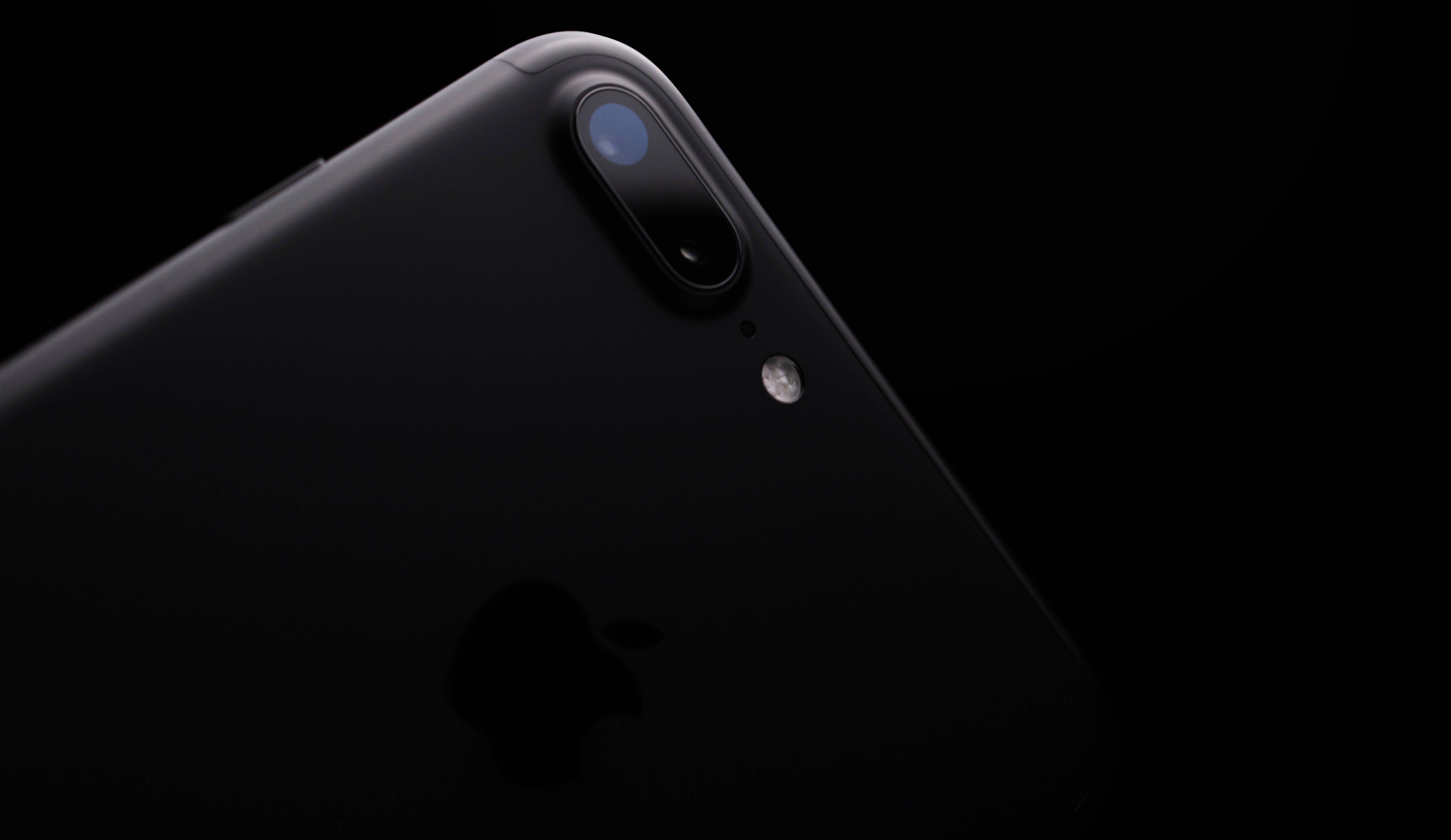 iPhone 8 摄像头特写 壁纸