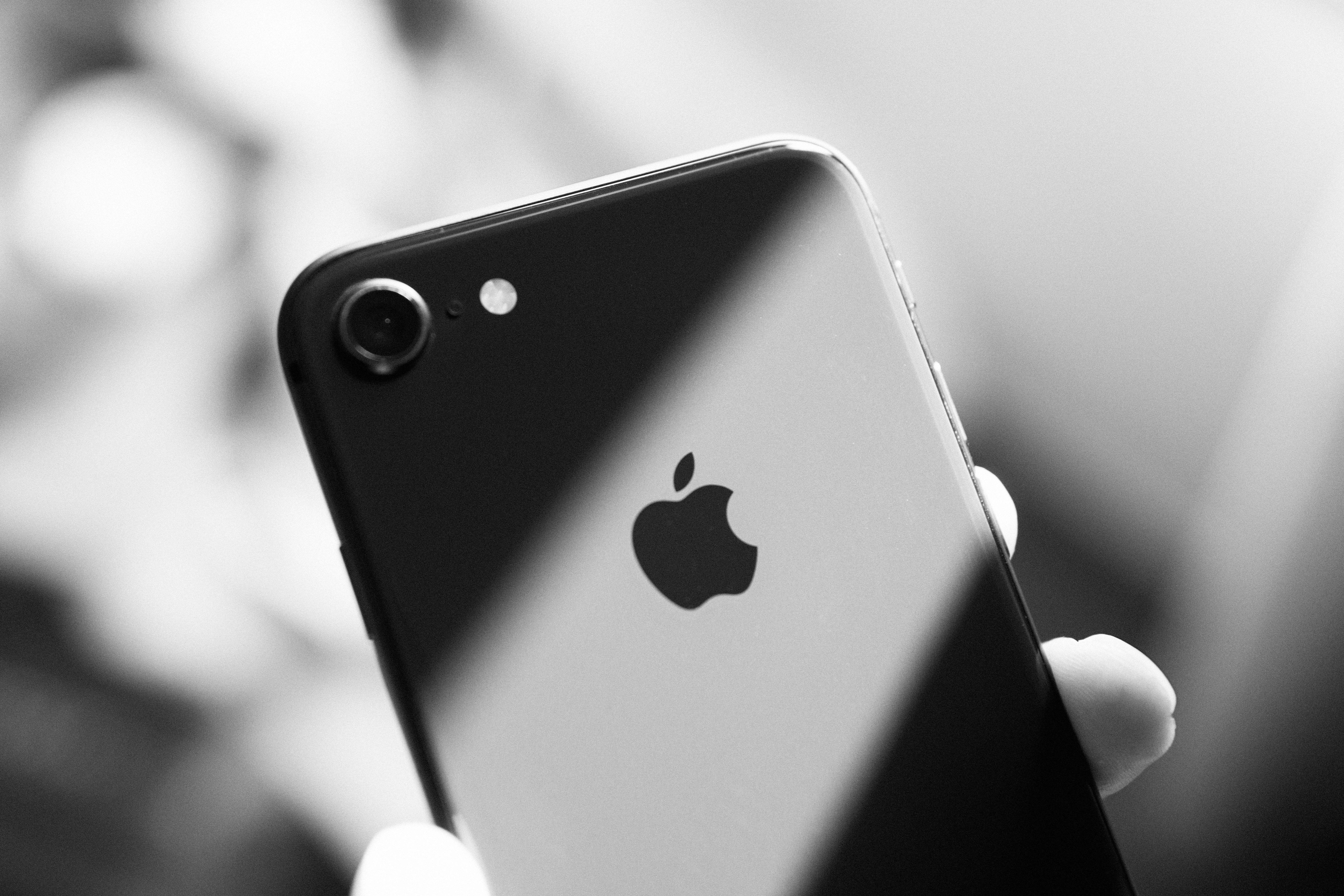 iPhone 8 灰度影像 壁纸