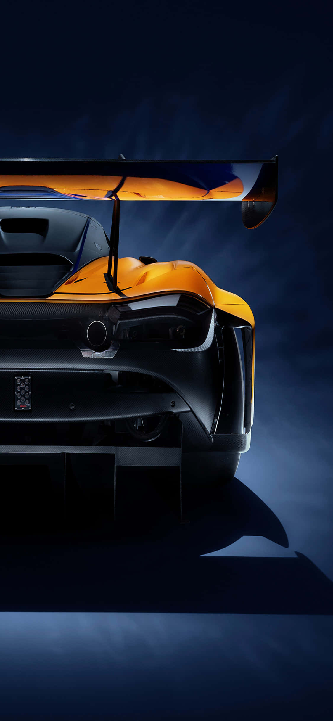iPhone X 迈凯伦 720s GT3 后视图背景 壁纸