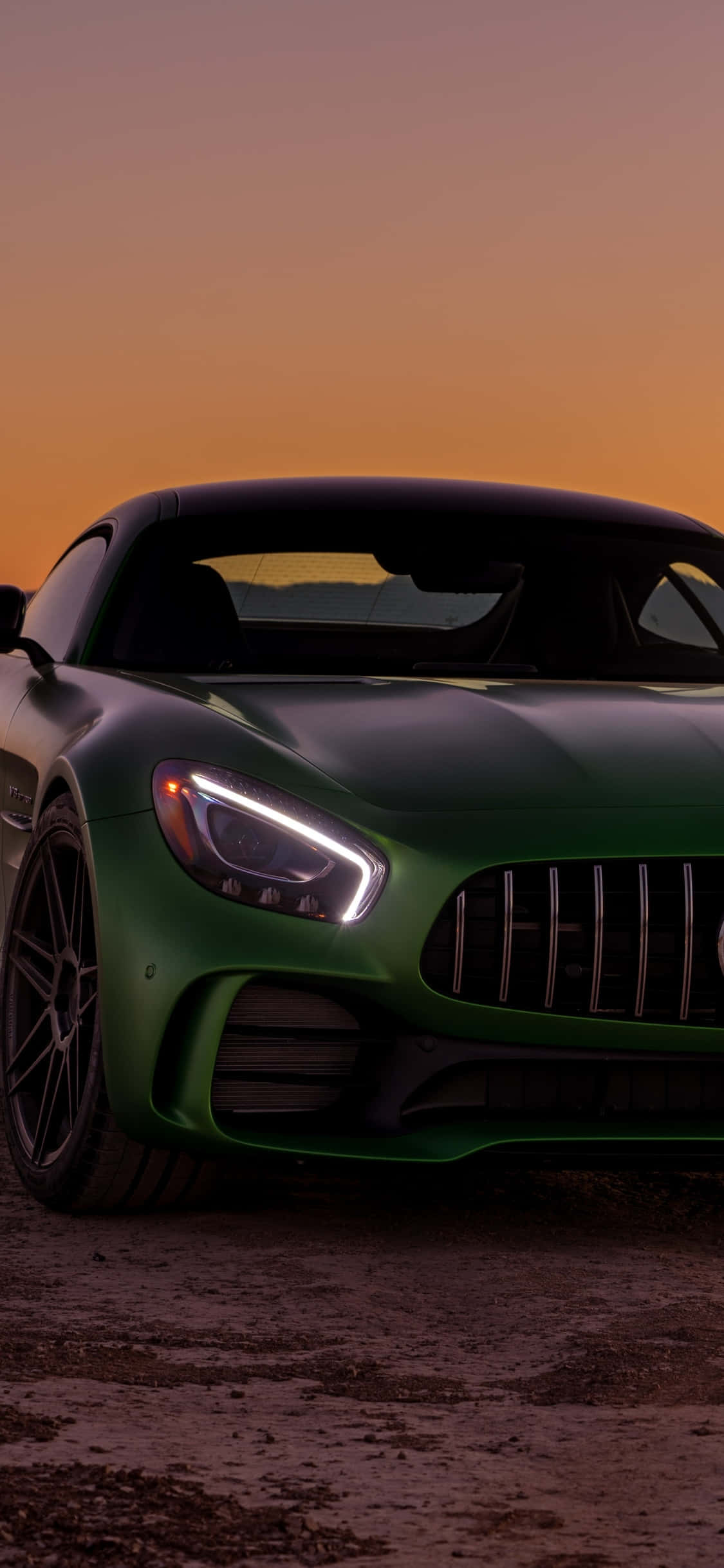 iPhone X AMG GT-R 绿色梅赛德斯AMG背景 壁纸
