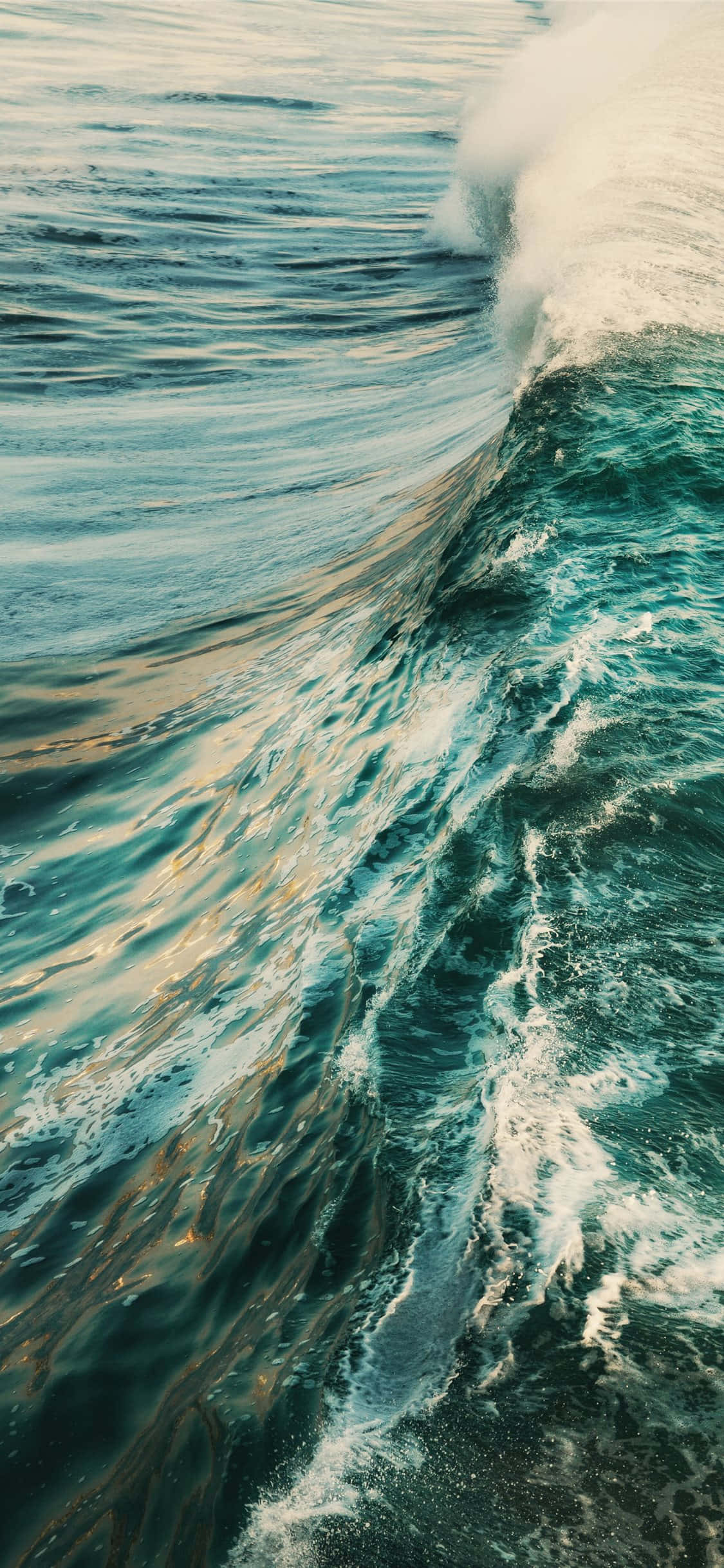 iPhone X马利布背景蓝色海浪 壁纸