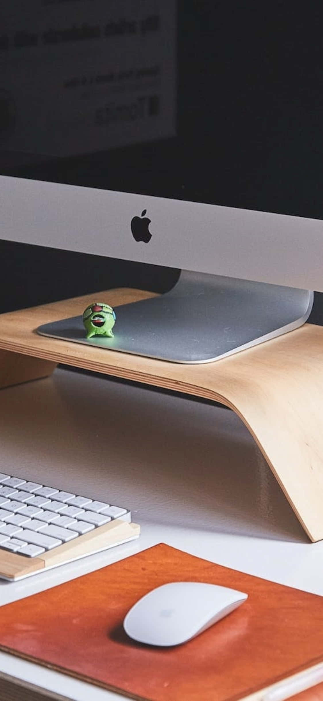 iPhone X 桌面背景：MacBook Pro 壁纸