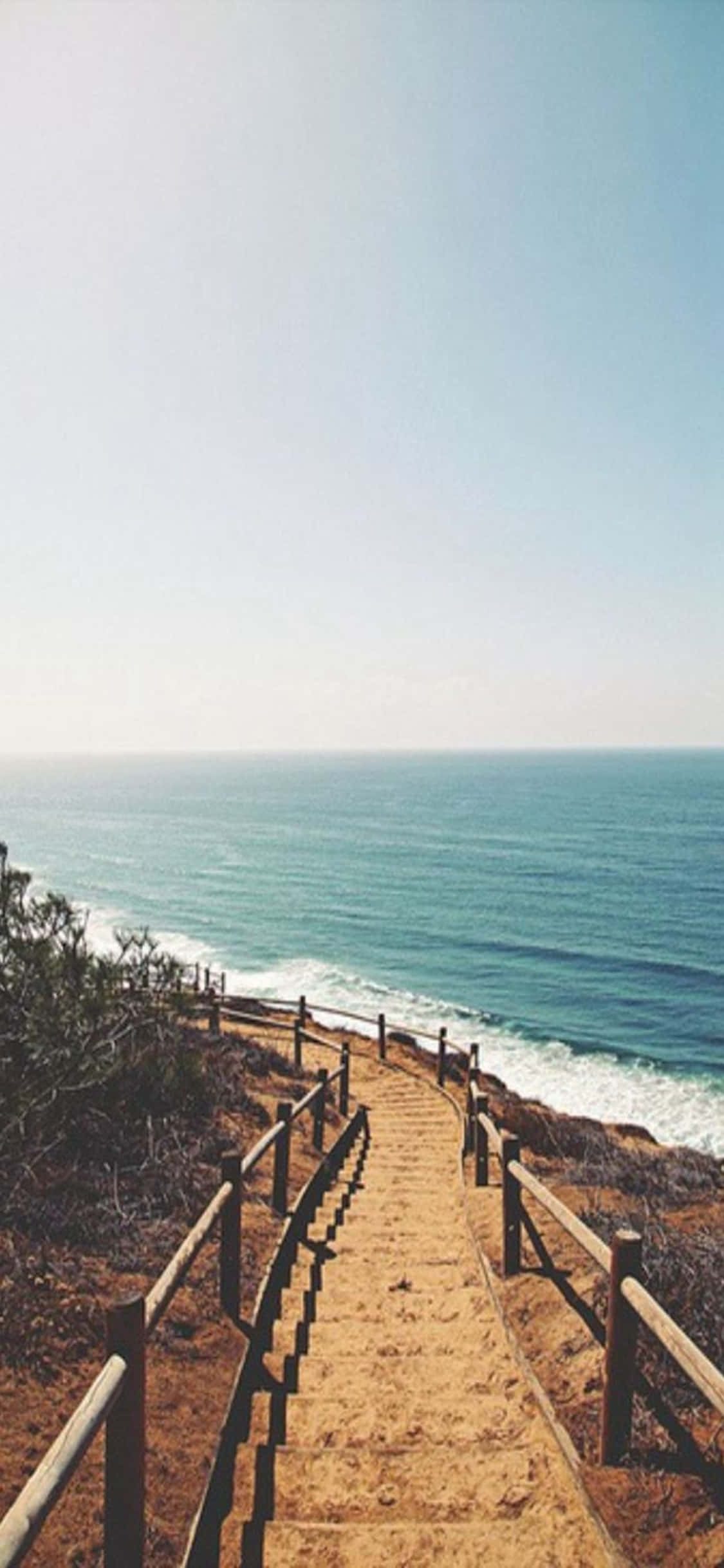 iPhone XS 沙滩阶梯通道背景 壁纸