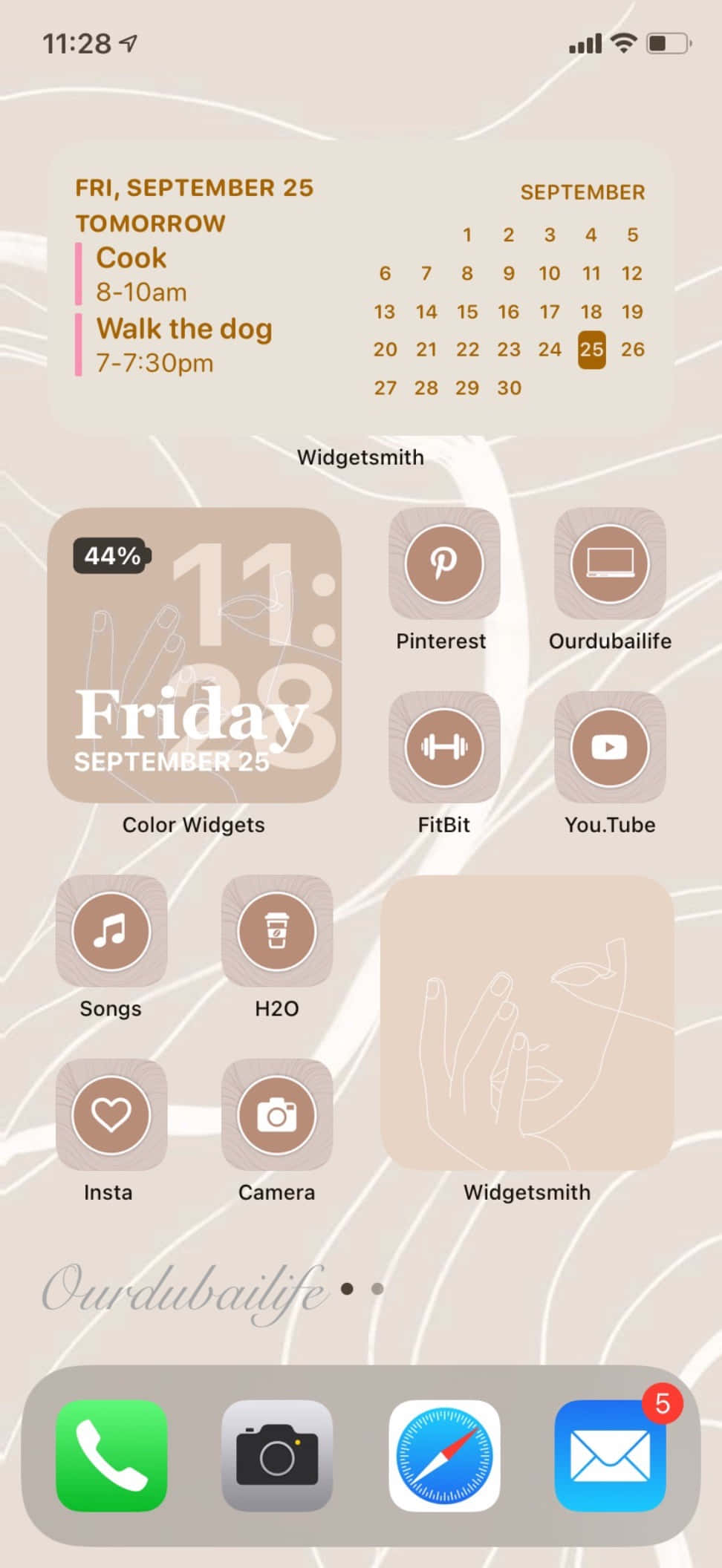 iPhone屏幕截图，显示各种图标 壁纸