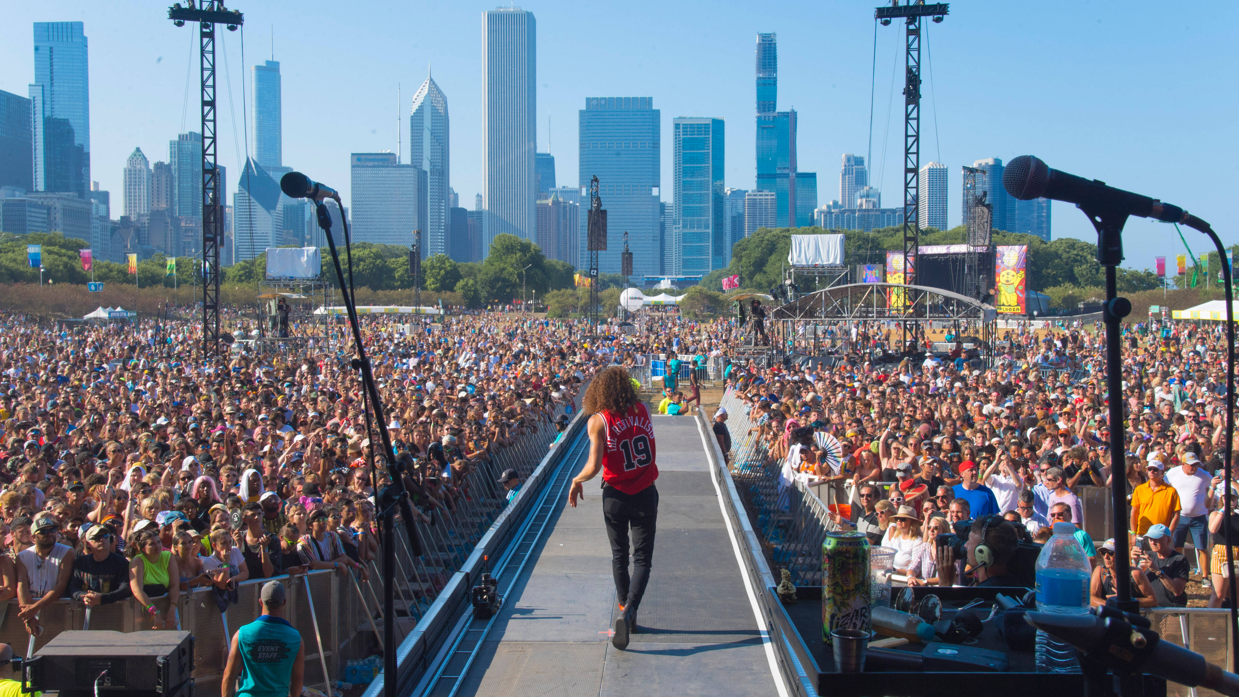 在芝加哥Lollapalooza享受夏日阳光！ 壁纸