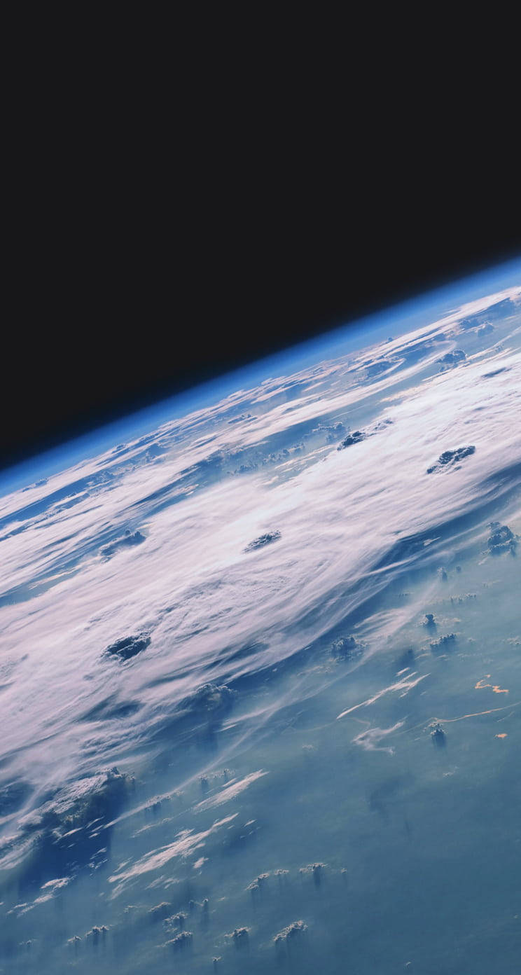 NASA 太空中的暴风雨 壁纸