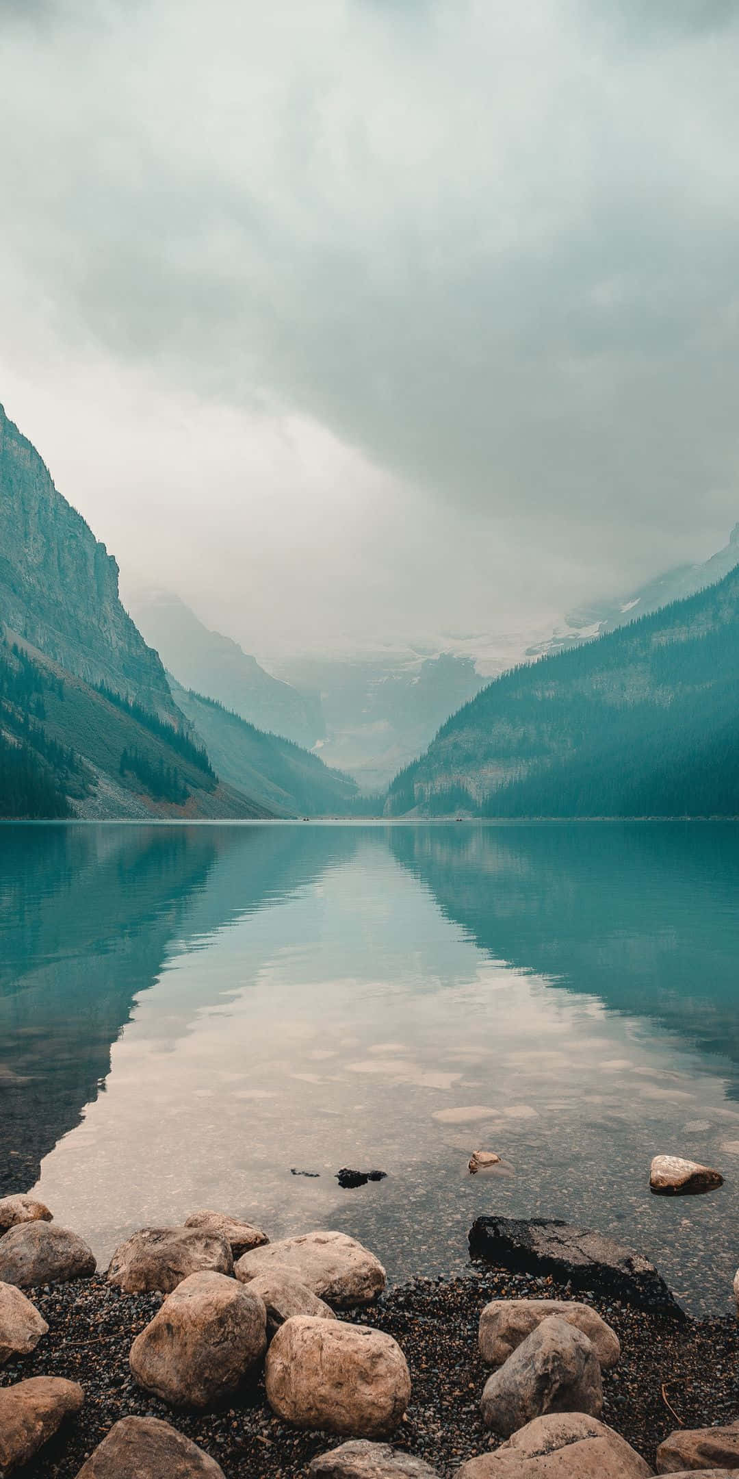 Pixel 3 冬季背景 群山环绕海洋 壁纸