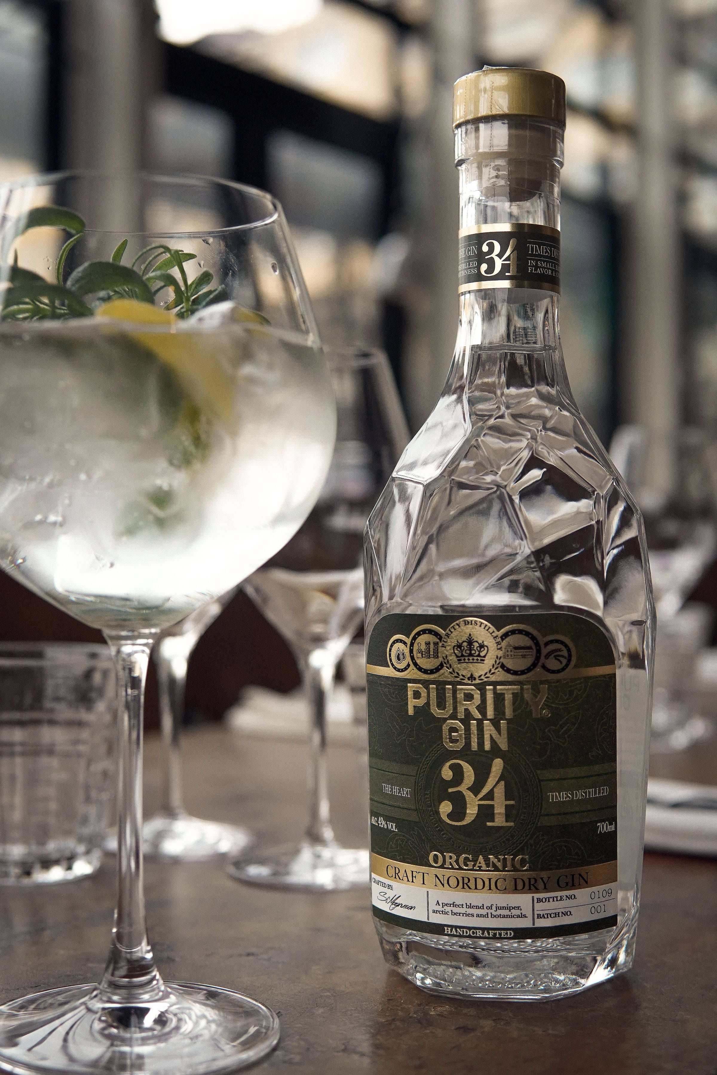 Purity Gin 壁纸
