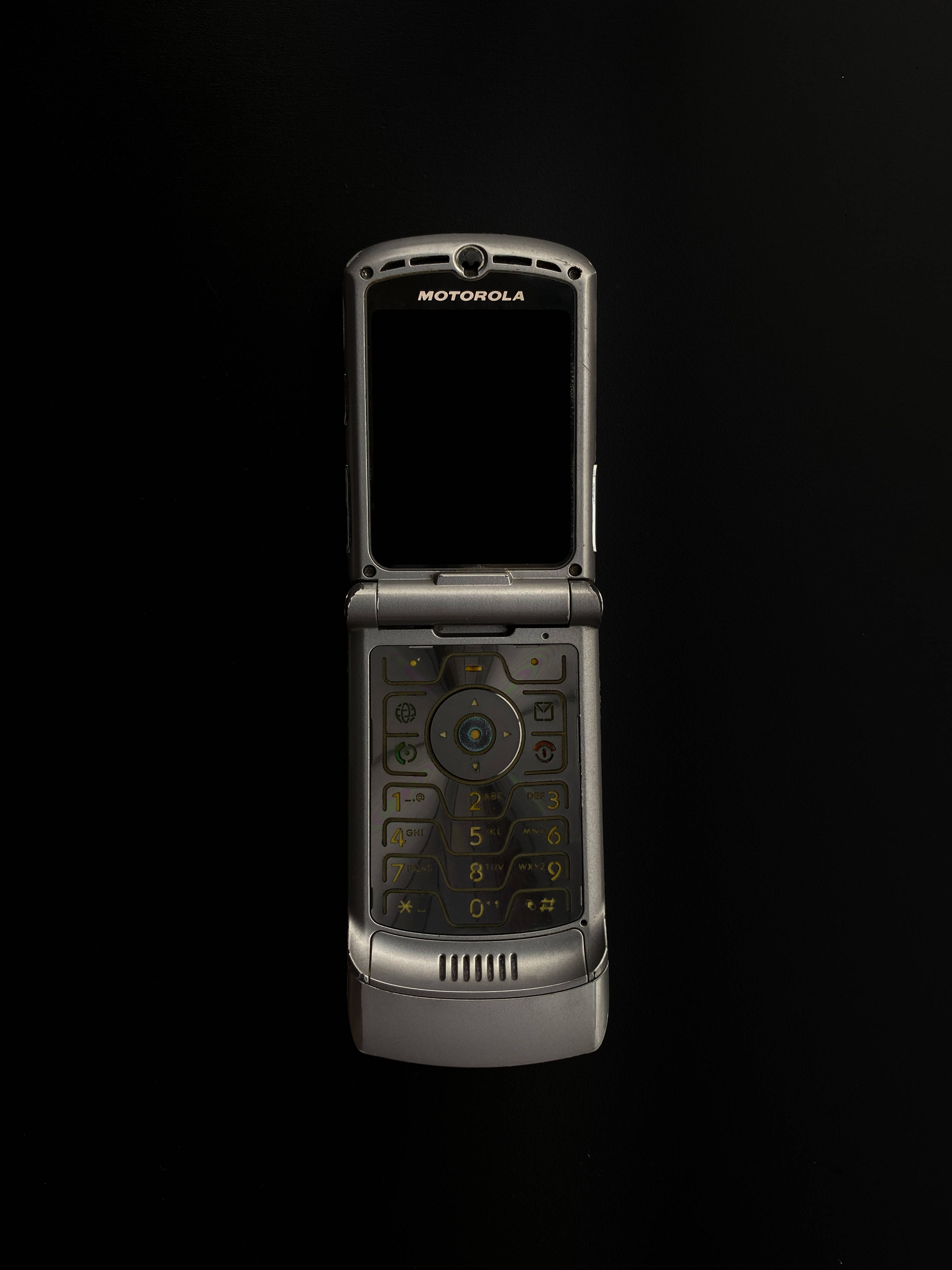 银色摩托罗拉Razr 壁纸