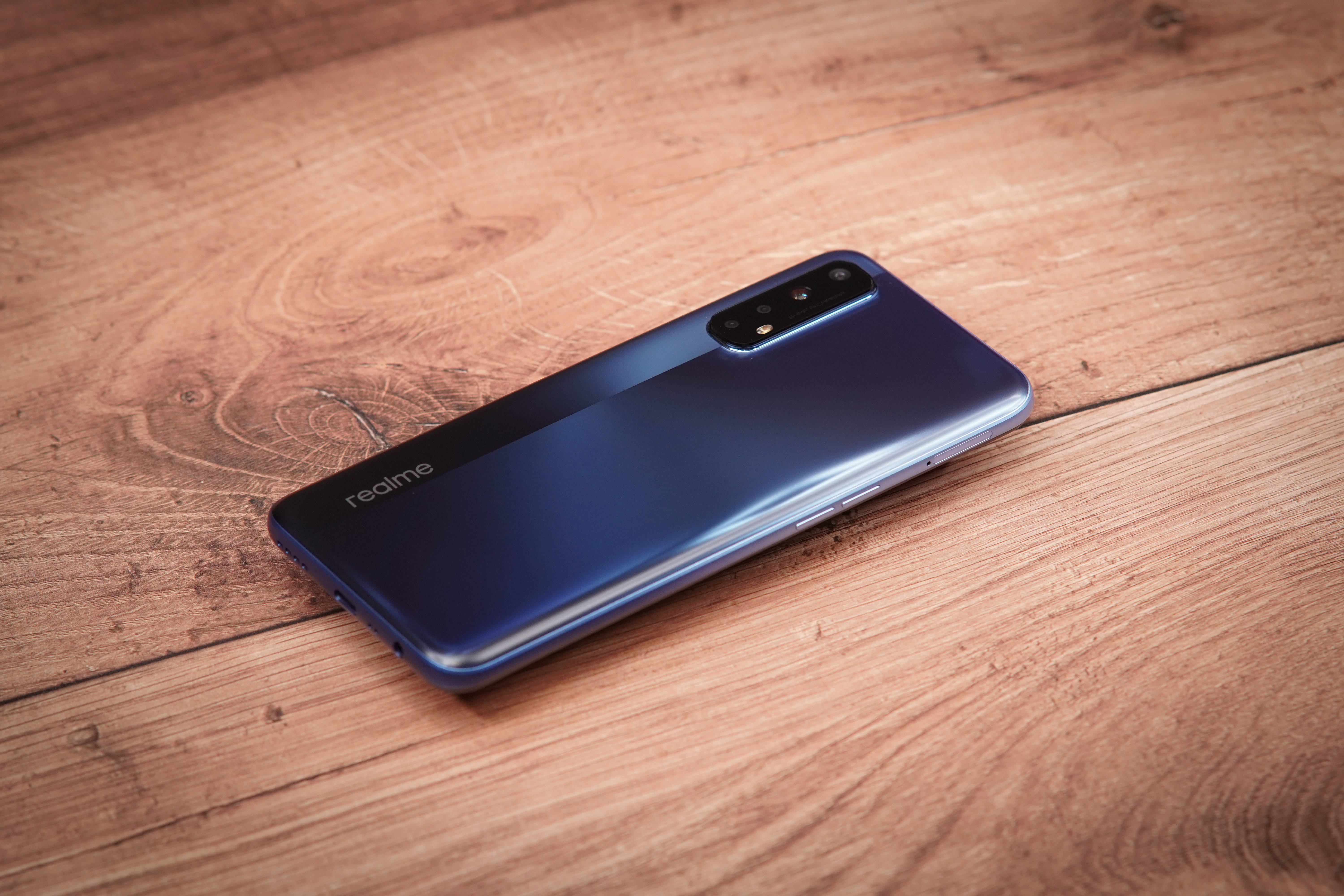 Realme 7黑色 壁纸