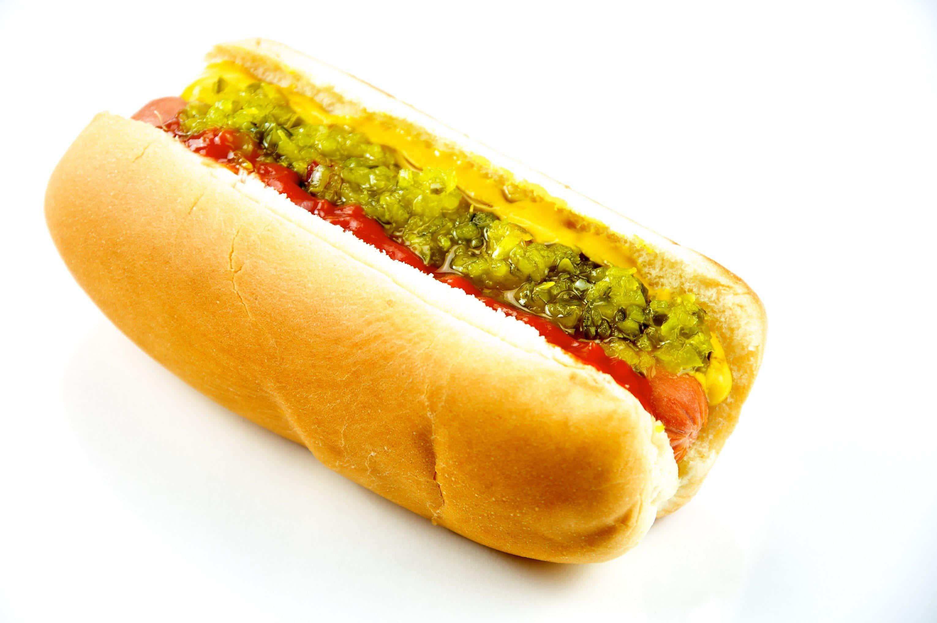 热狗配芥末酱和调味 relish 壁纸