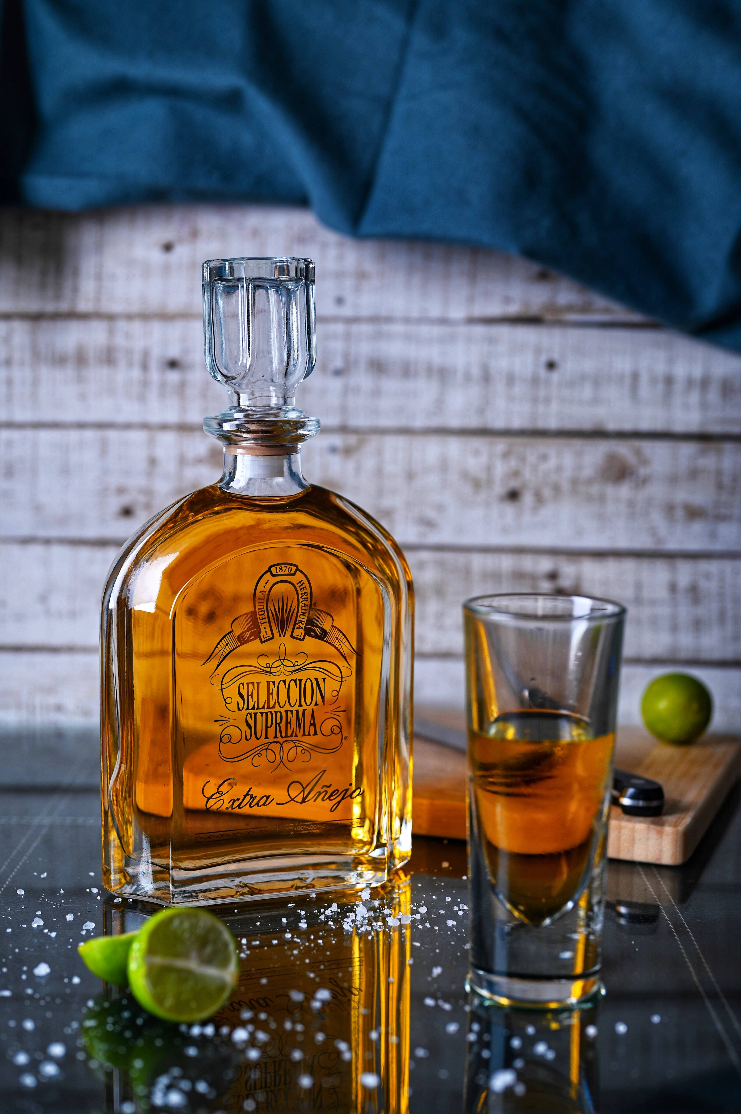 Seleccion Suprema 特基拉与威士忌酒杯 壁纸