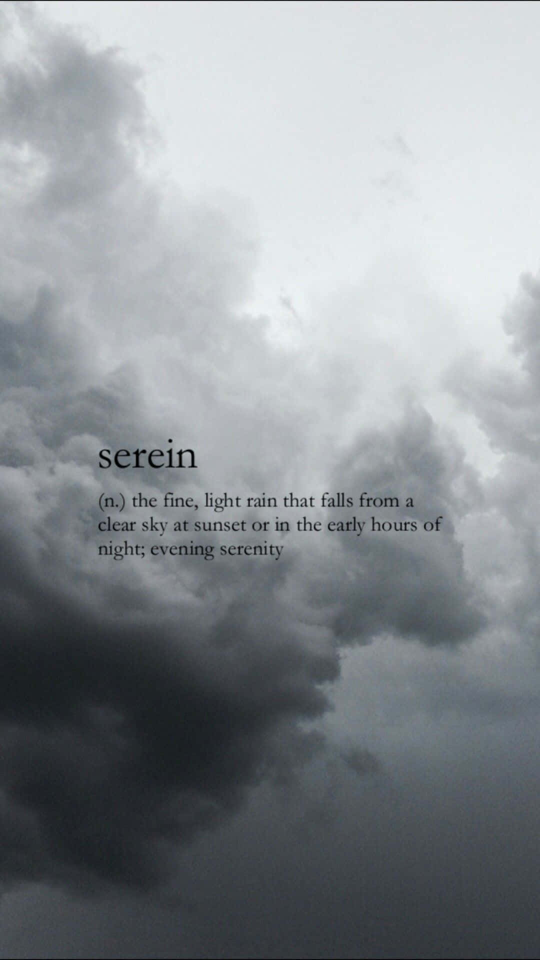 serena - 乌云笼罩的夜空 壁纸