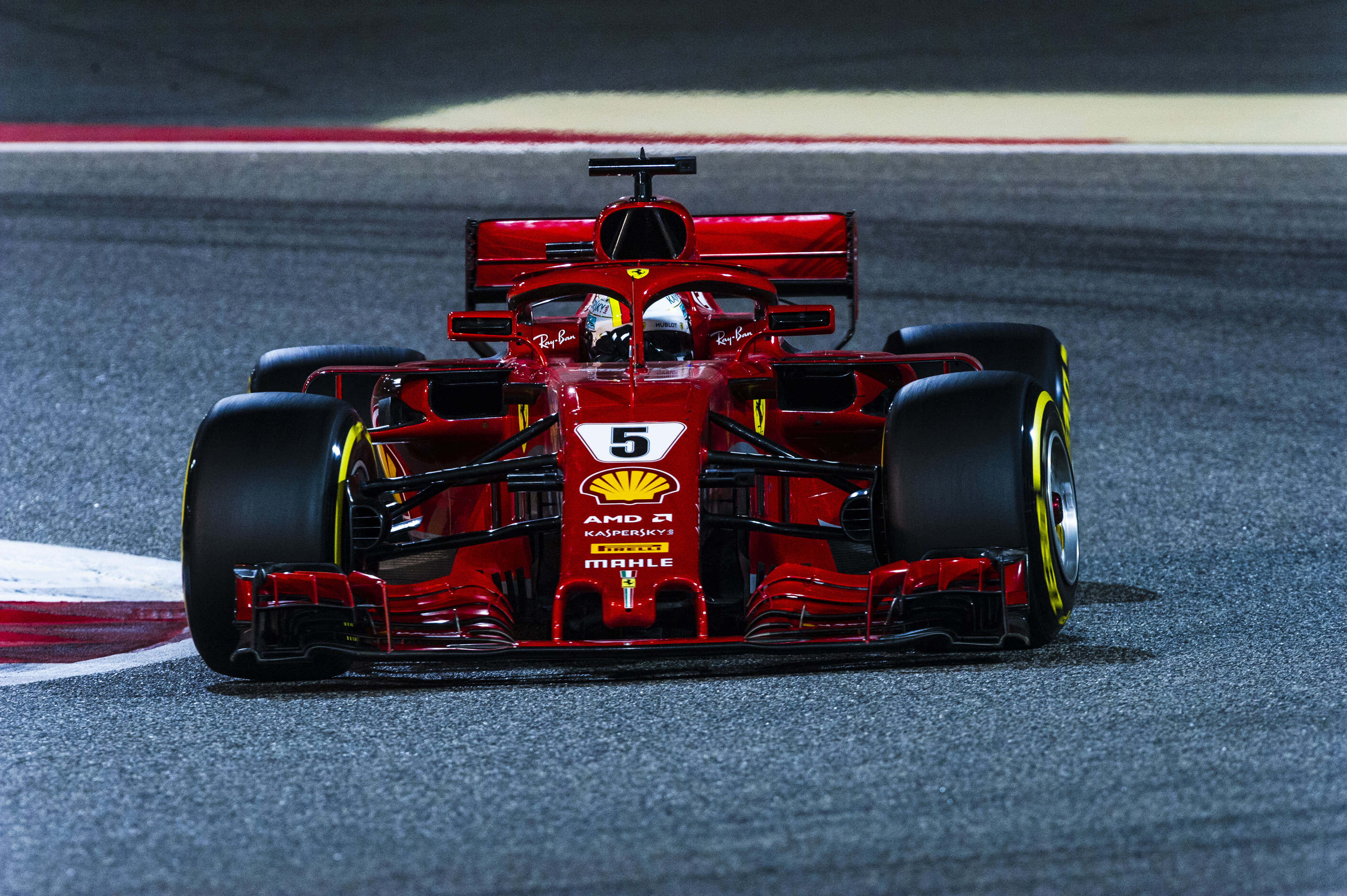 维特尔法拉利SF71H F1 2018背景 壁纸