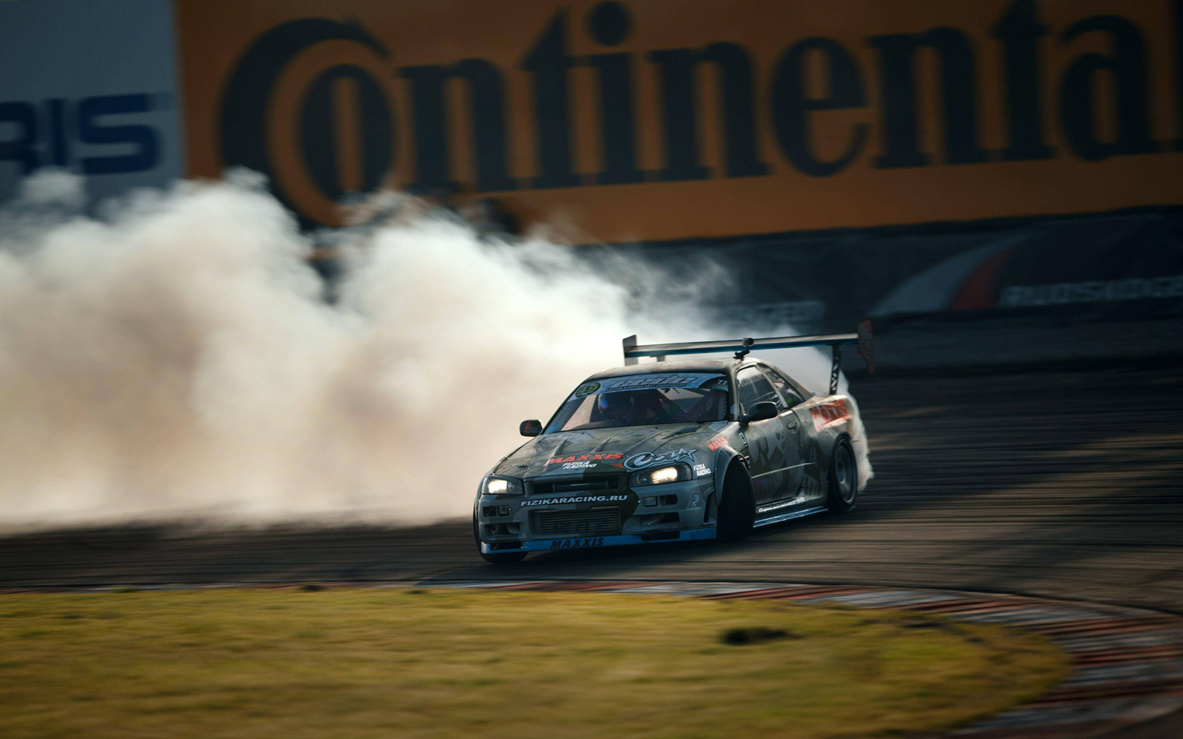 日产Skyline GTR R34漂移跑车 壁纸
