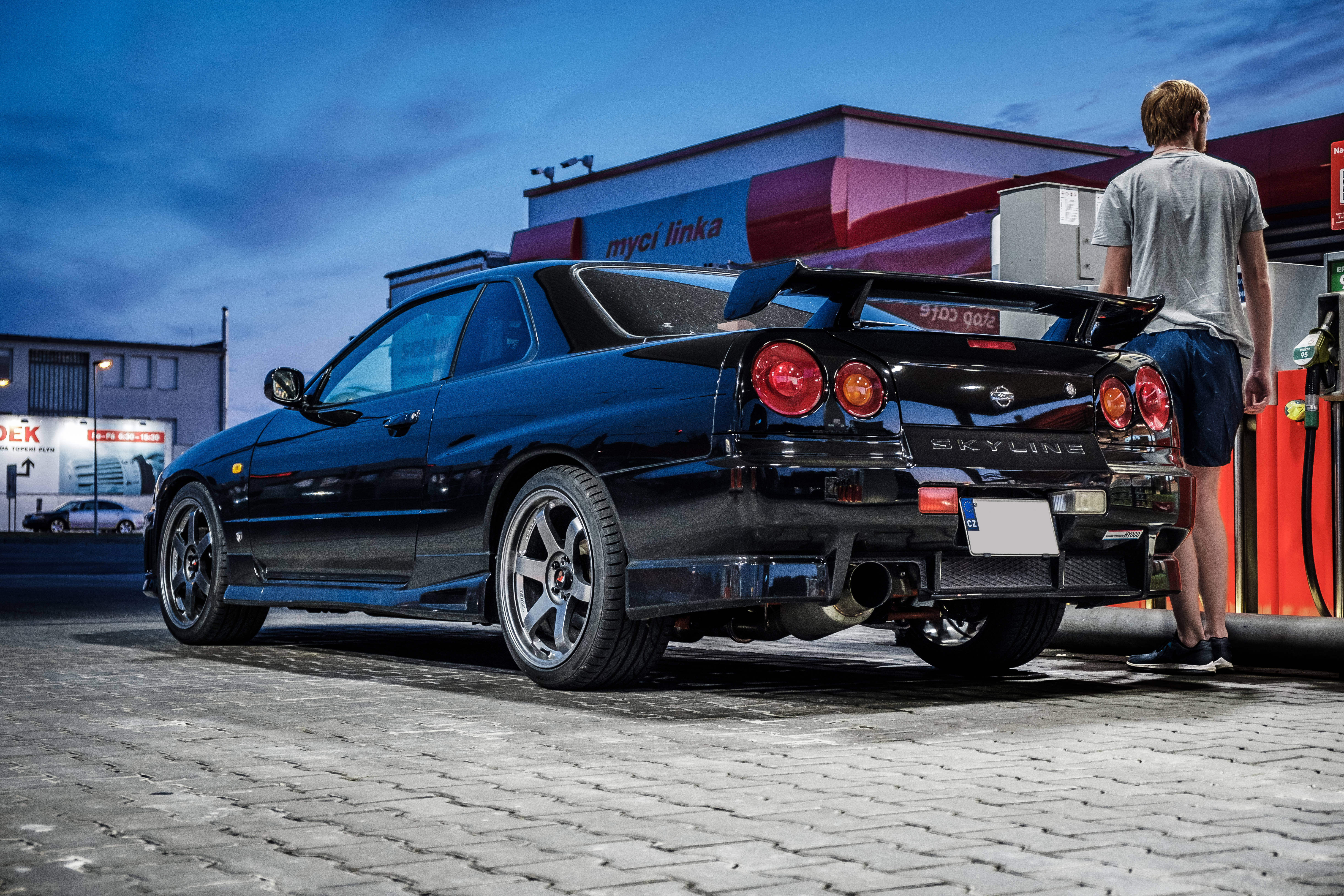 日产Skyline GTR R34双门跑车 壁纸