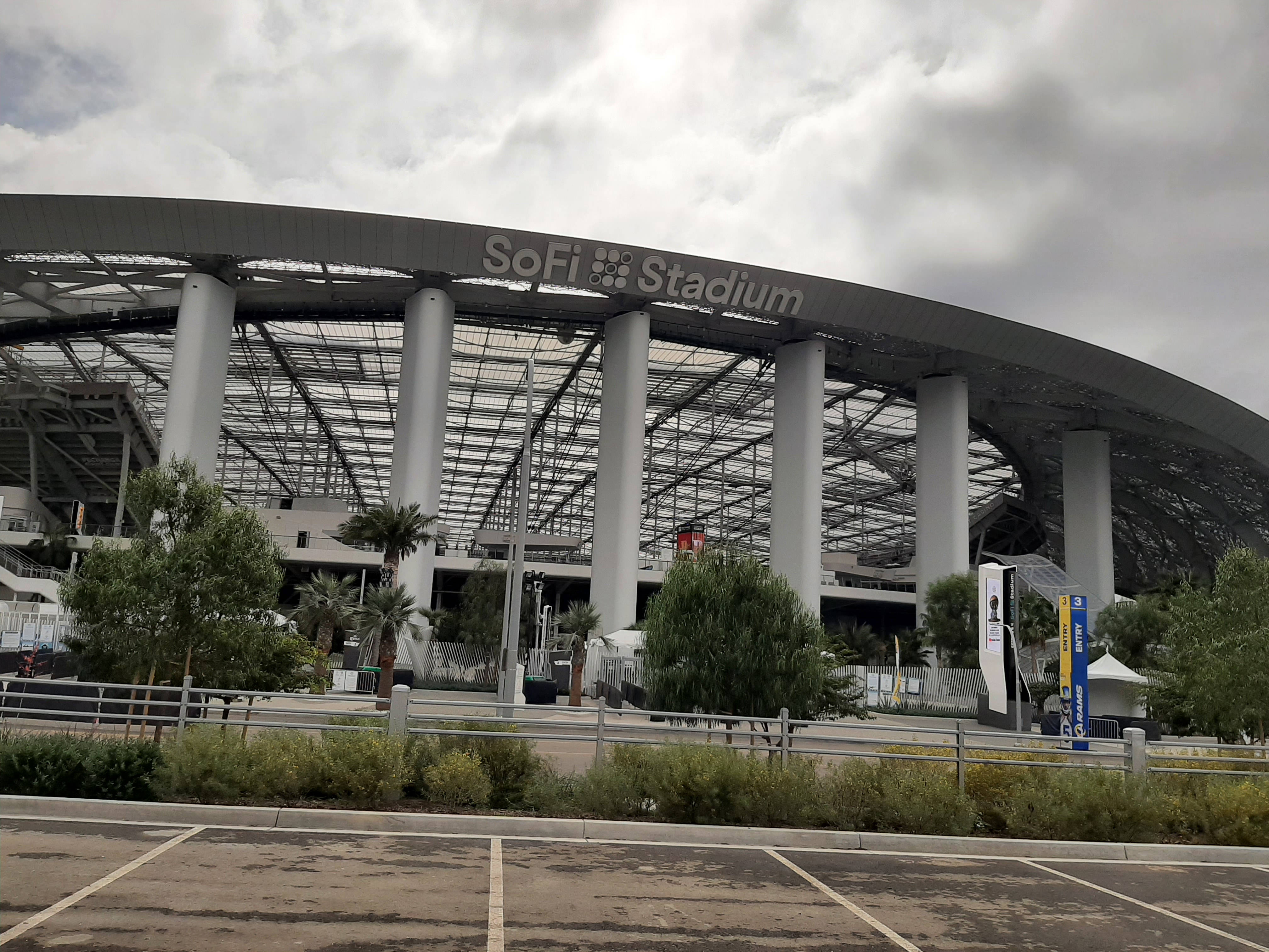 SoFi体育场NFL橄榄球场地 壁纸