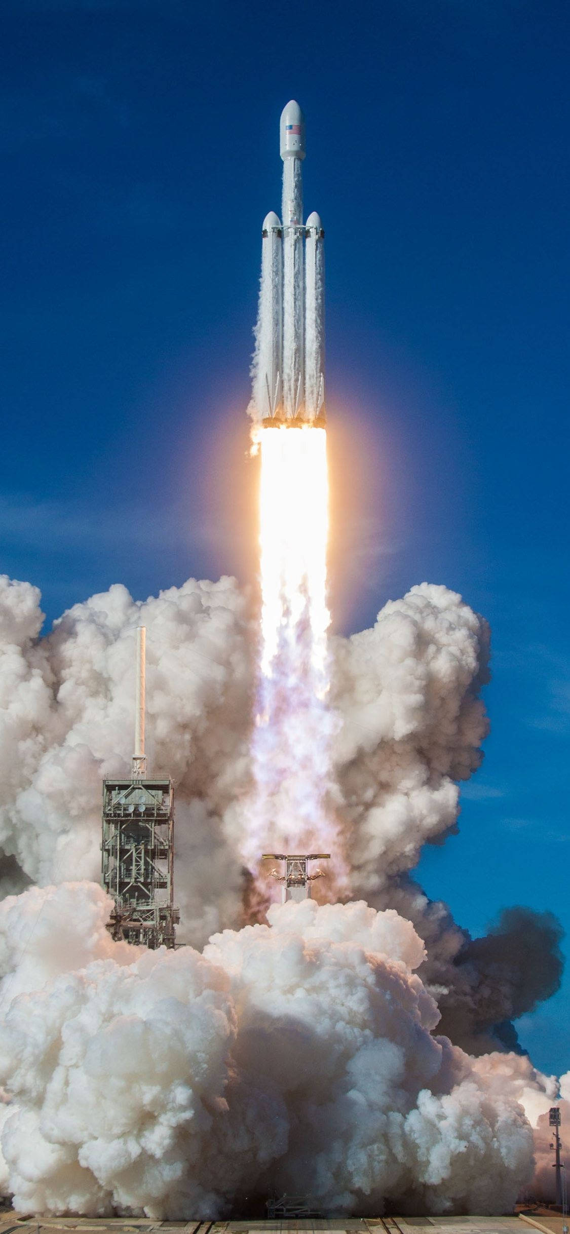 SpaceX Falcon Heavy 发射 壁纸