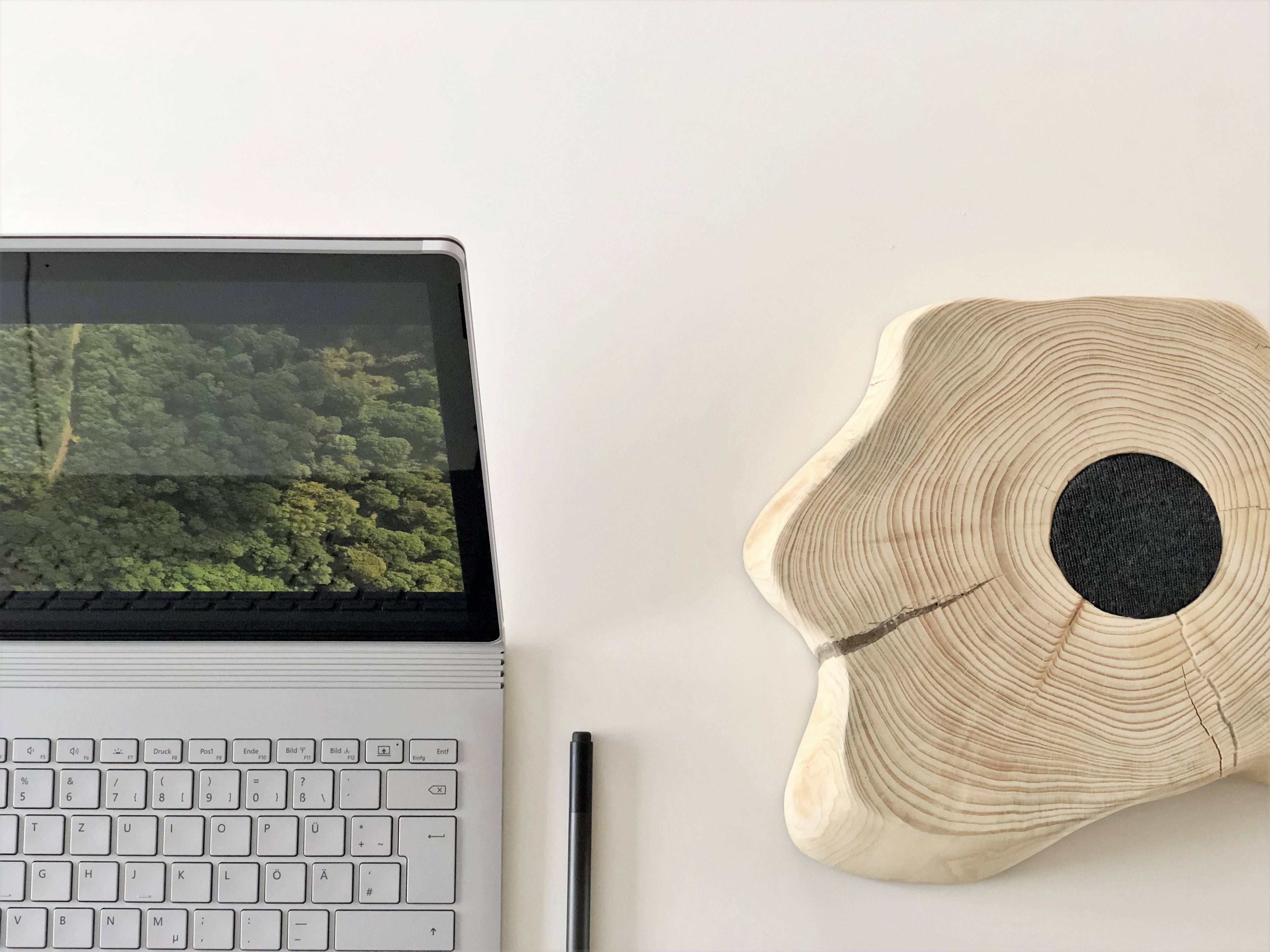 时尚现代的Surface Book 3 壁纸
