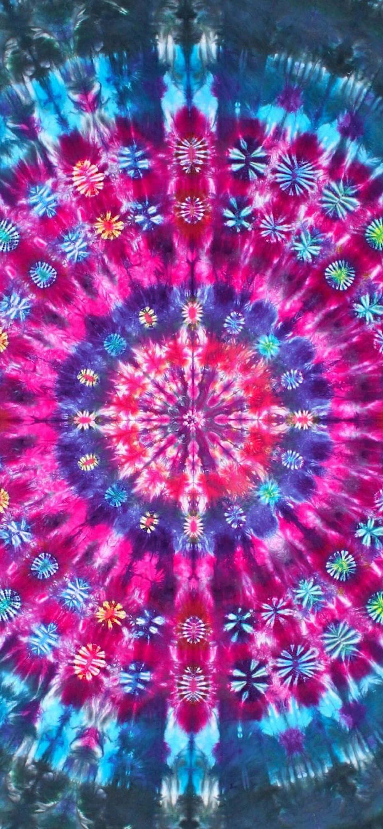 用大胆的高分辨率 tie dye 背景吸引眼球 壁纸