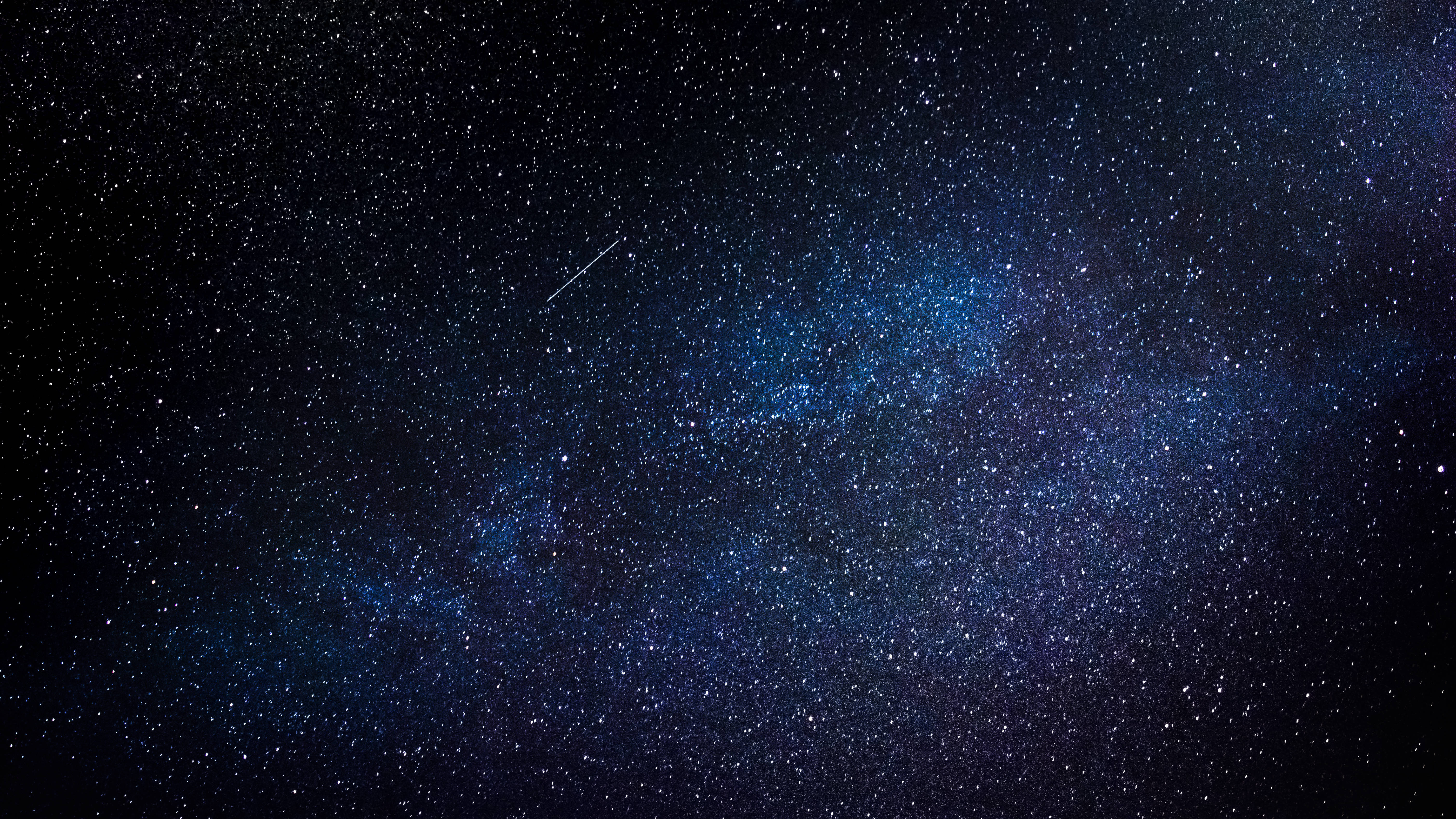 三星Galaxy S10 Plus迷人特写，展示其生动AMOLED屏幕 壁纸