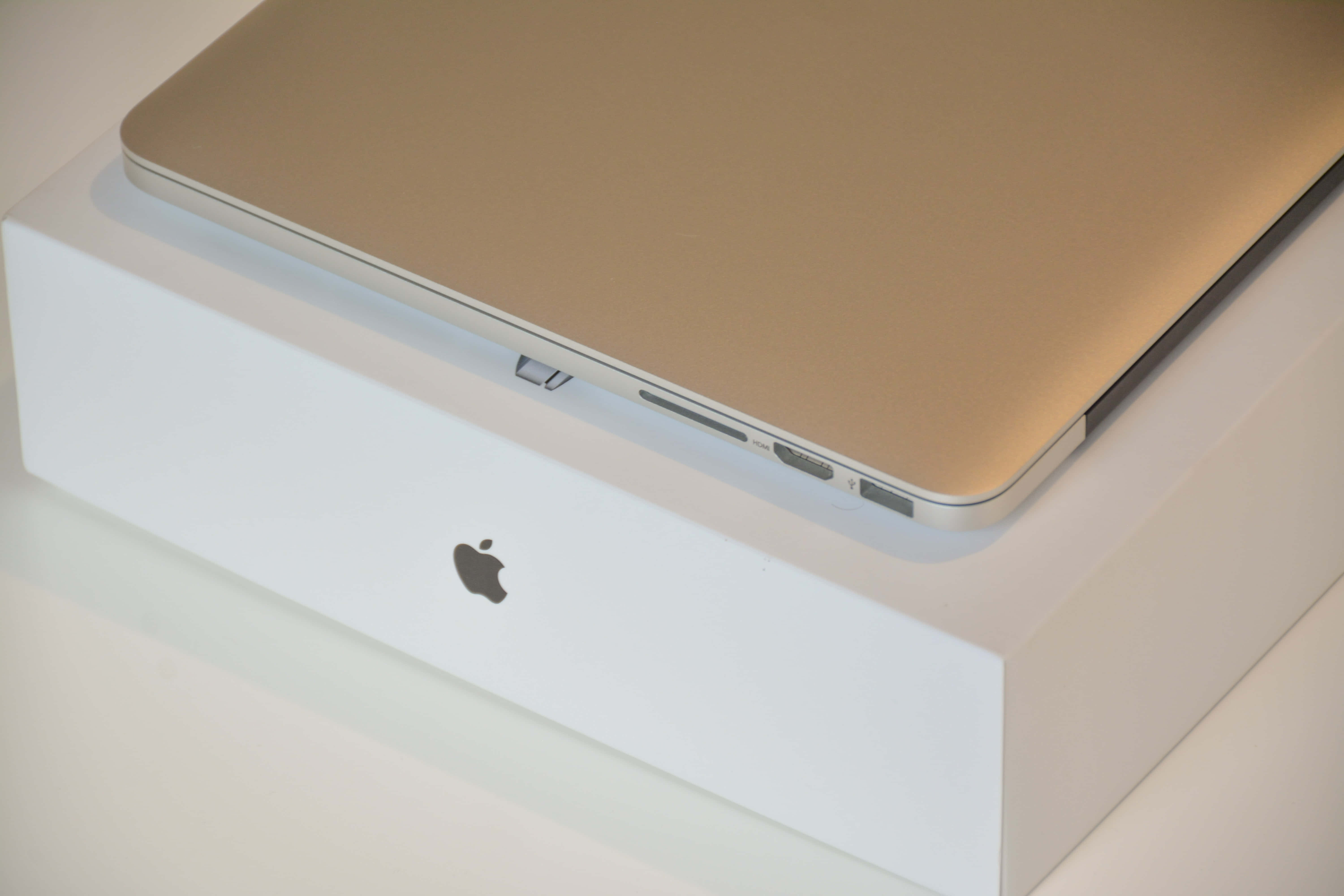 优雅美学Macbook 壁纸