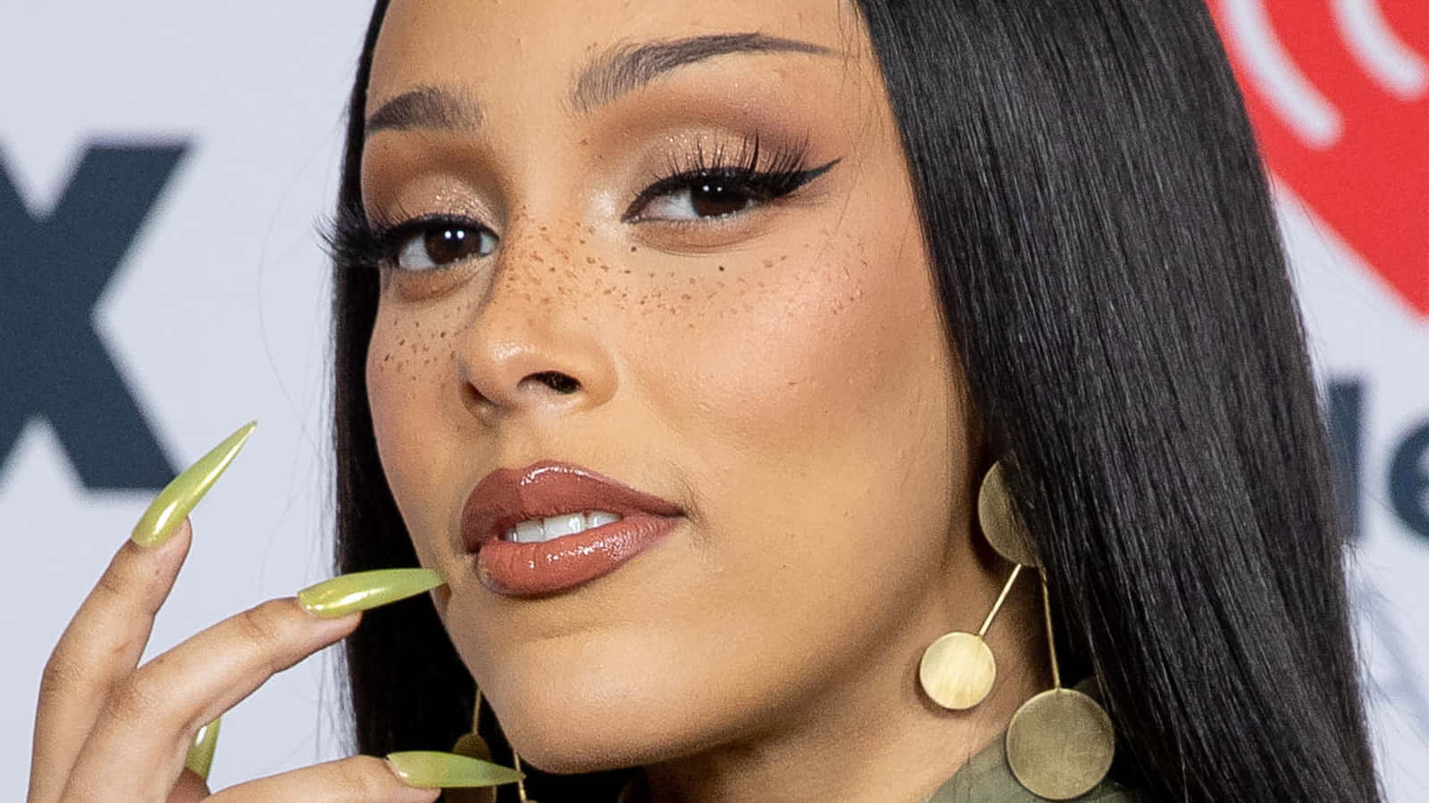 创作歌手Doja Cat 壁纸