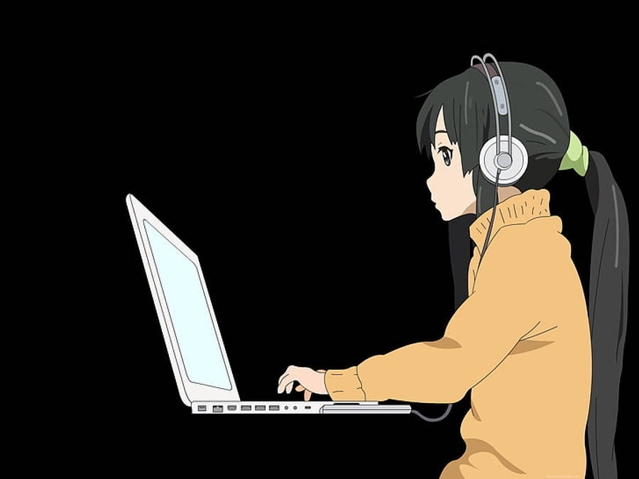 动漫女孩在白色轻薄笔记本上工作 壁纸