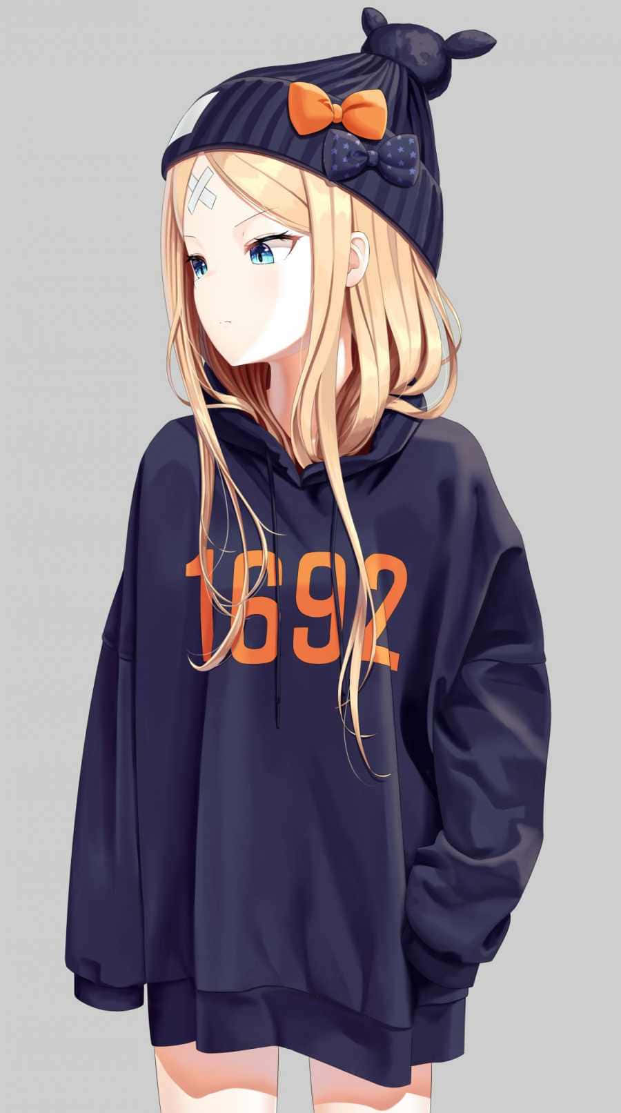 动漫少女裹着舒适连帽衫 壁纸
