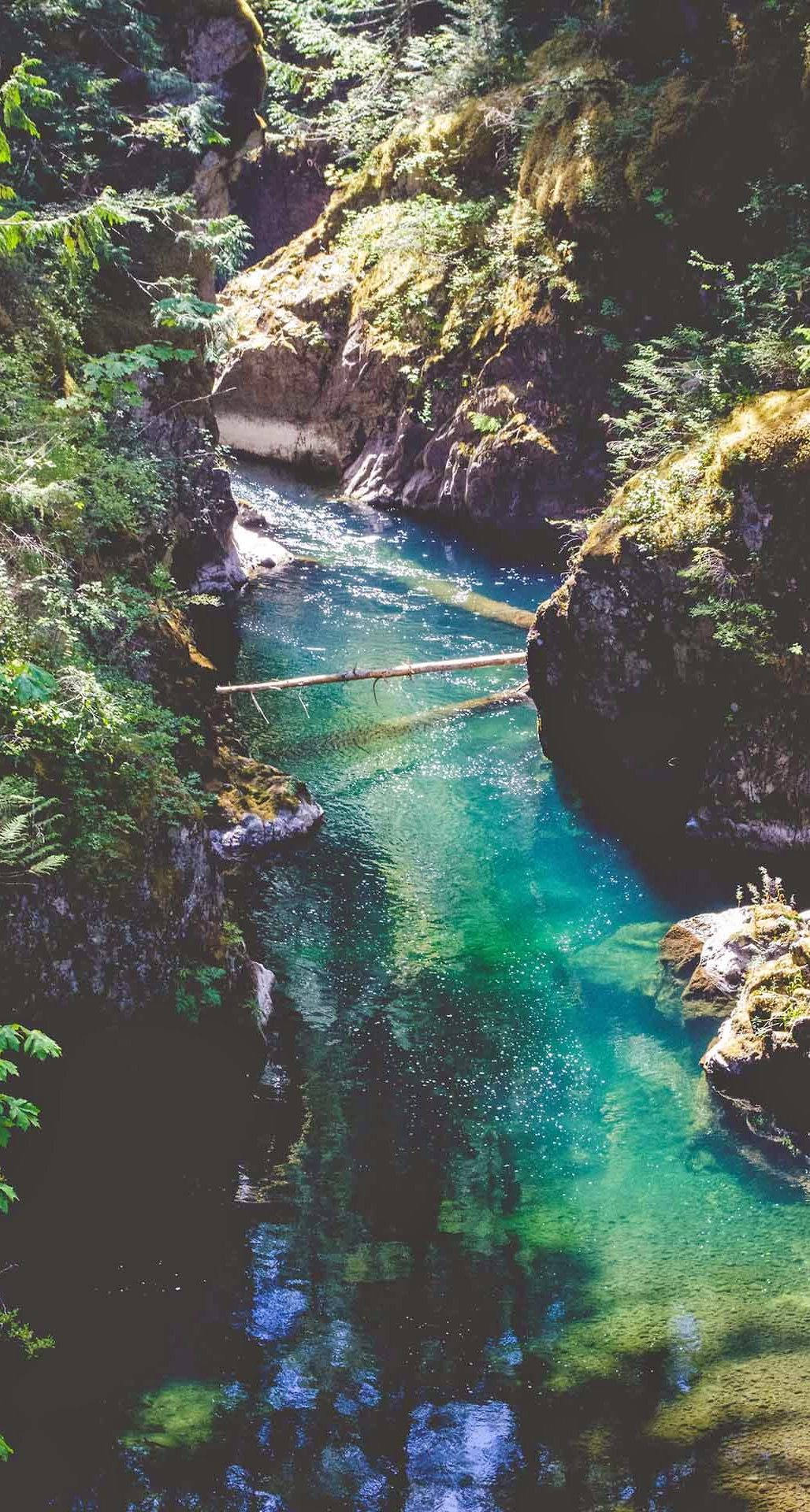 自然河景iPhone壁纸